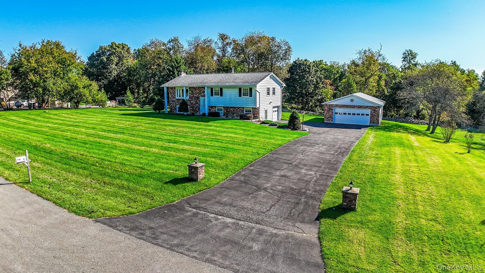 8 Gunsch Estate Drive thumbnail 3
