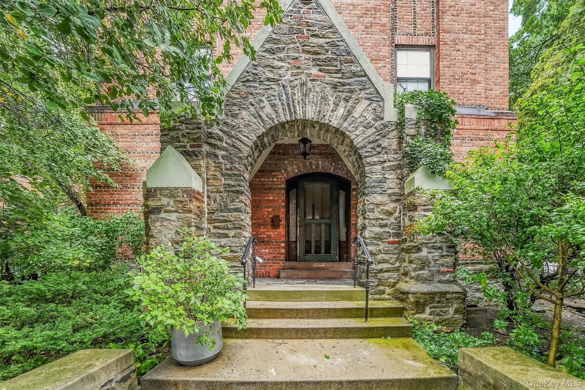 828 Bronx River Road Unit: 1AD thumbnail 5