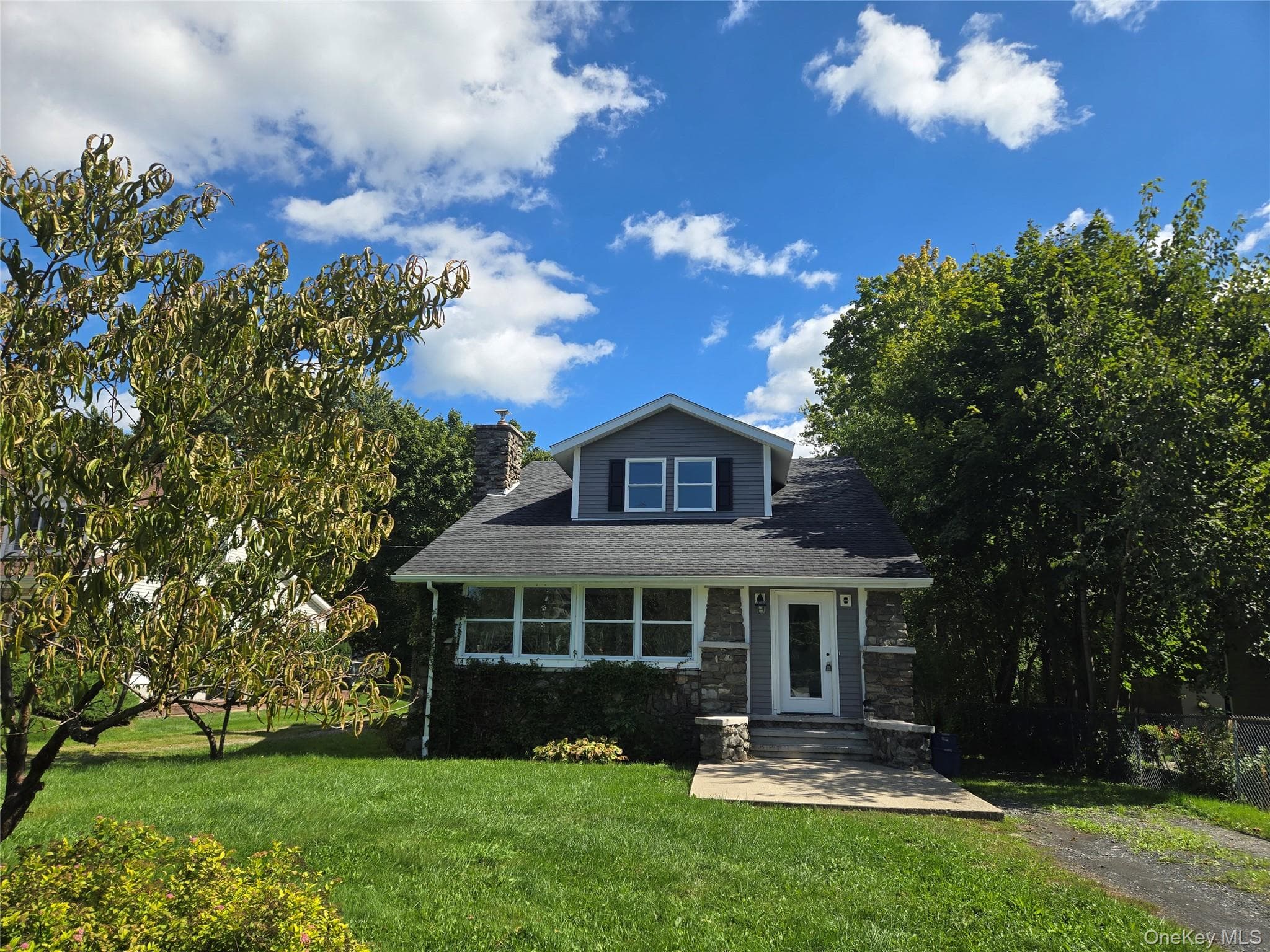 300 Lakeside Road, Newburgh