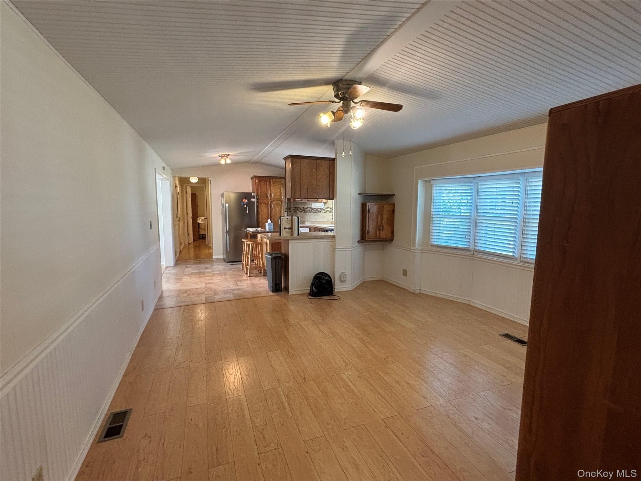 1661 Old Country Road Unit: 233 thumbnail 14