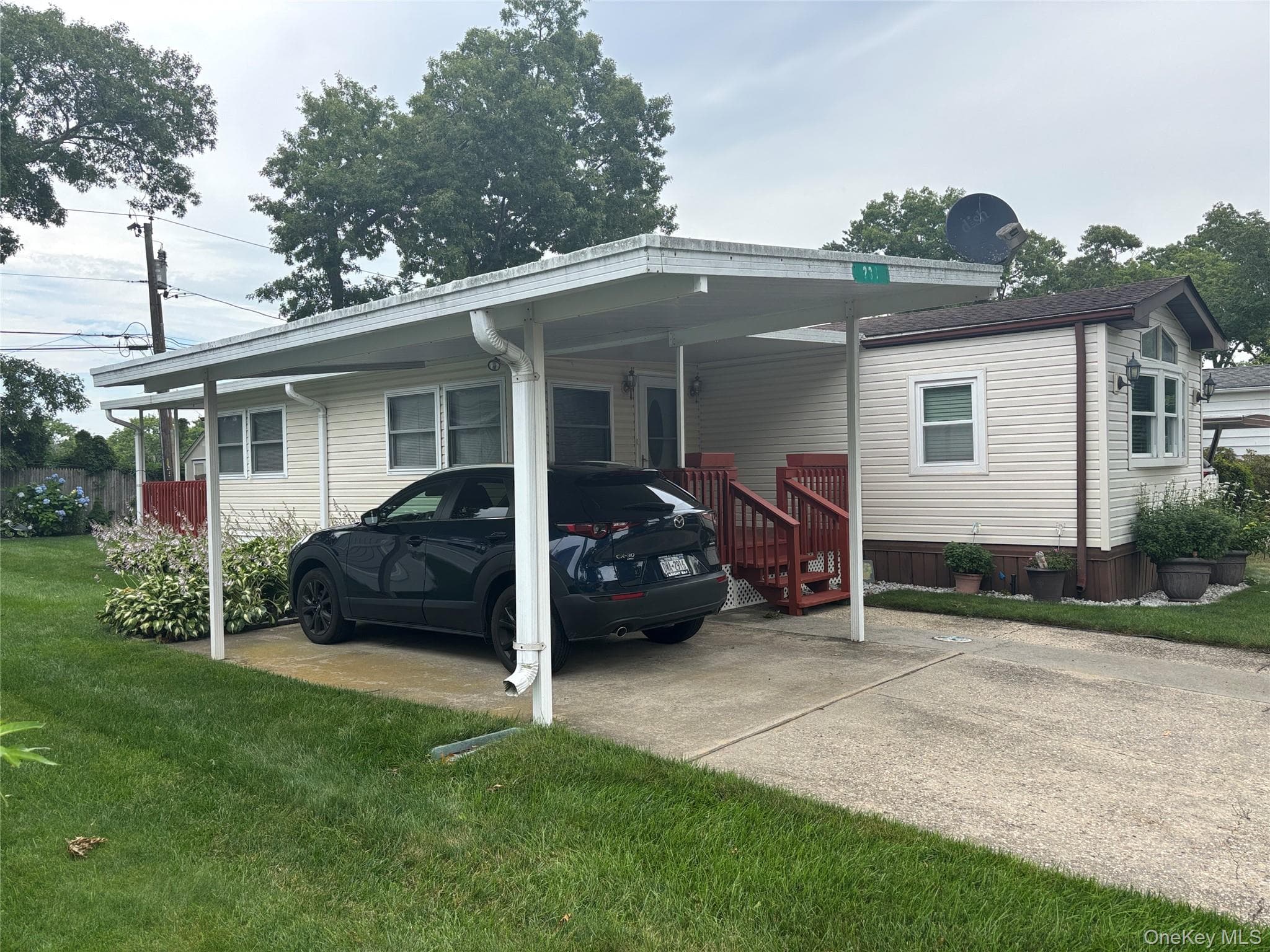 1661 Old Country Road Unit: 233 thumbnail 4