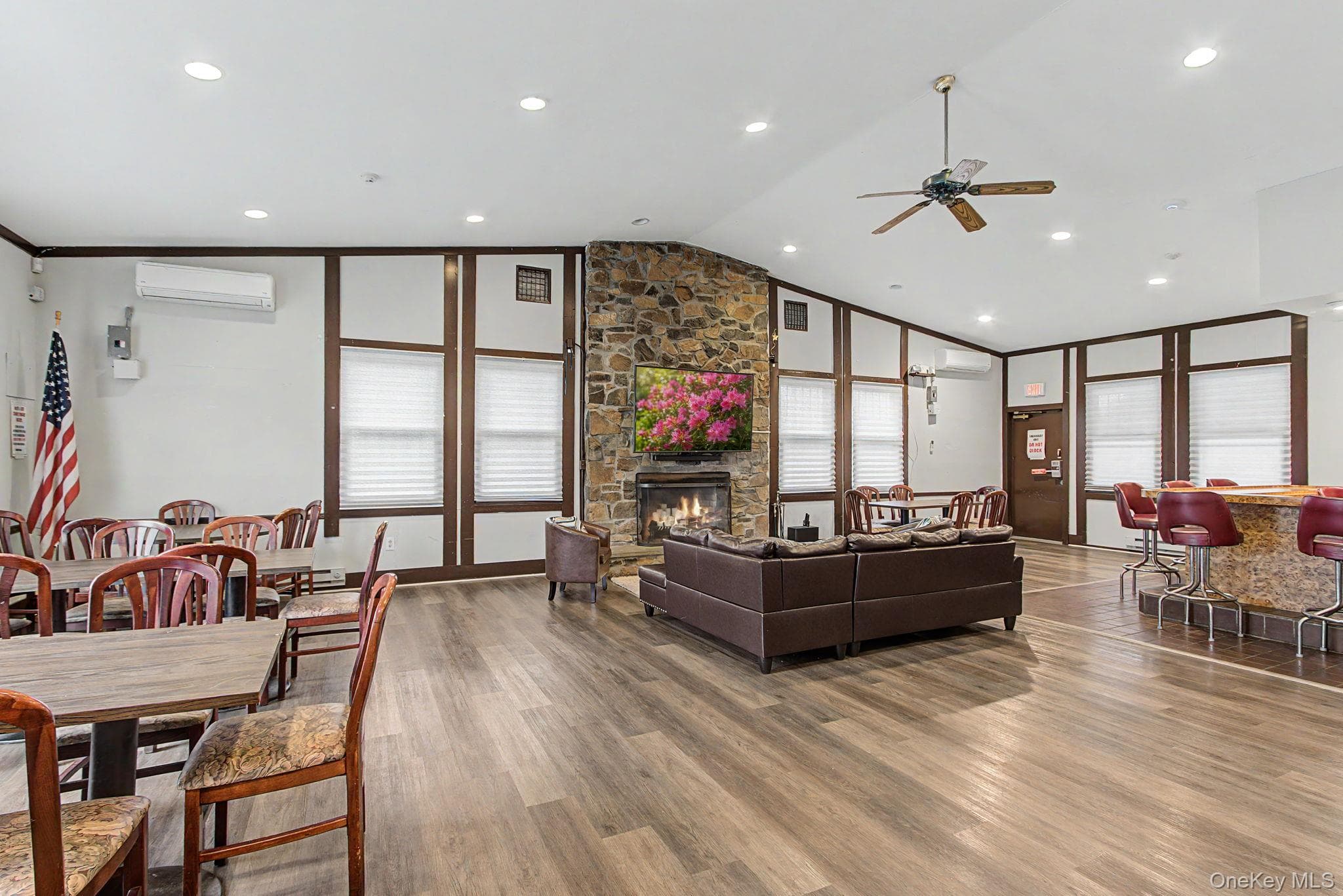 962 Sierra Vista Lane thumbnail 39