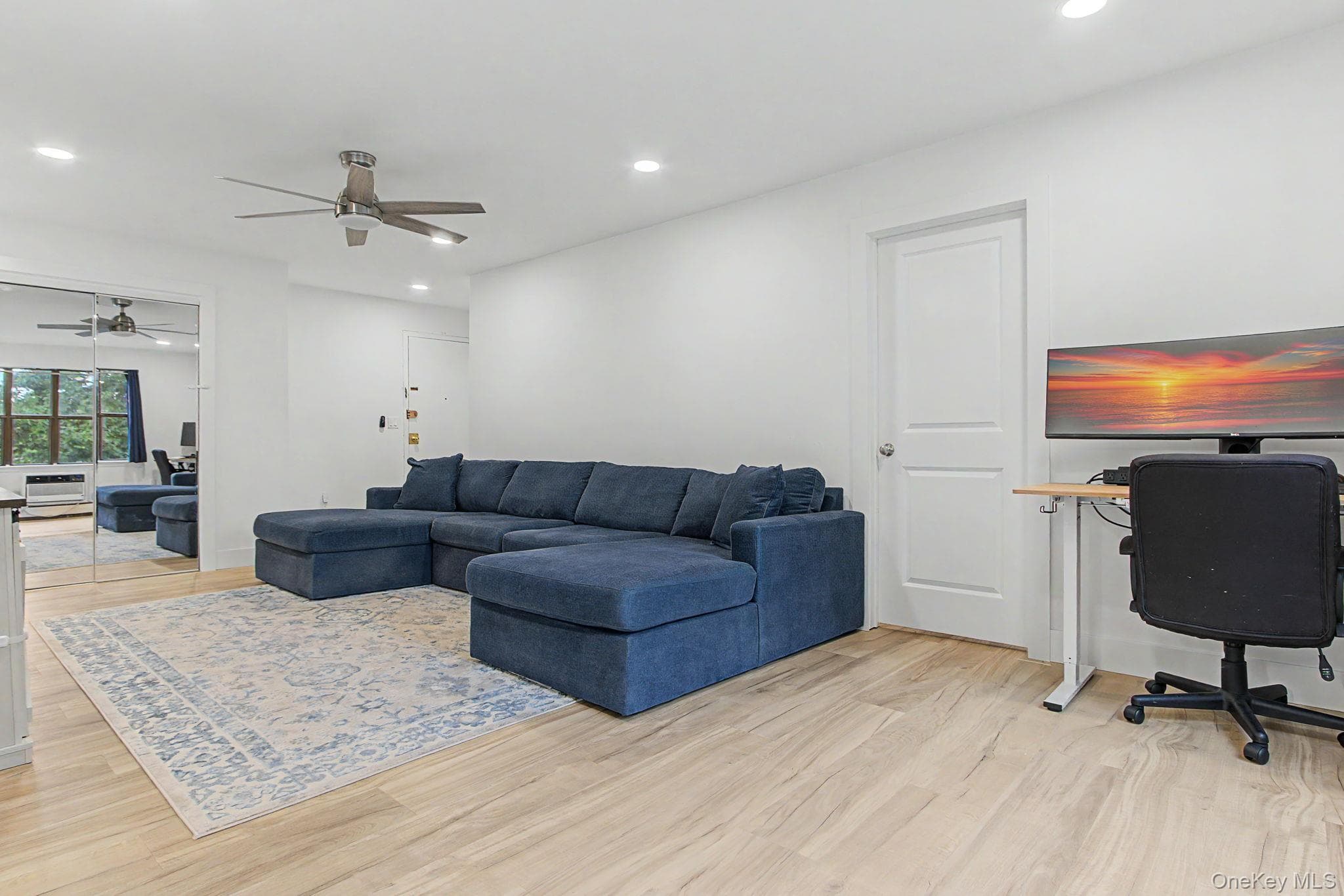 962 Sierra Vista Lane thumbnail 7