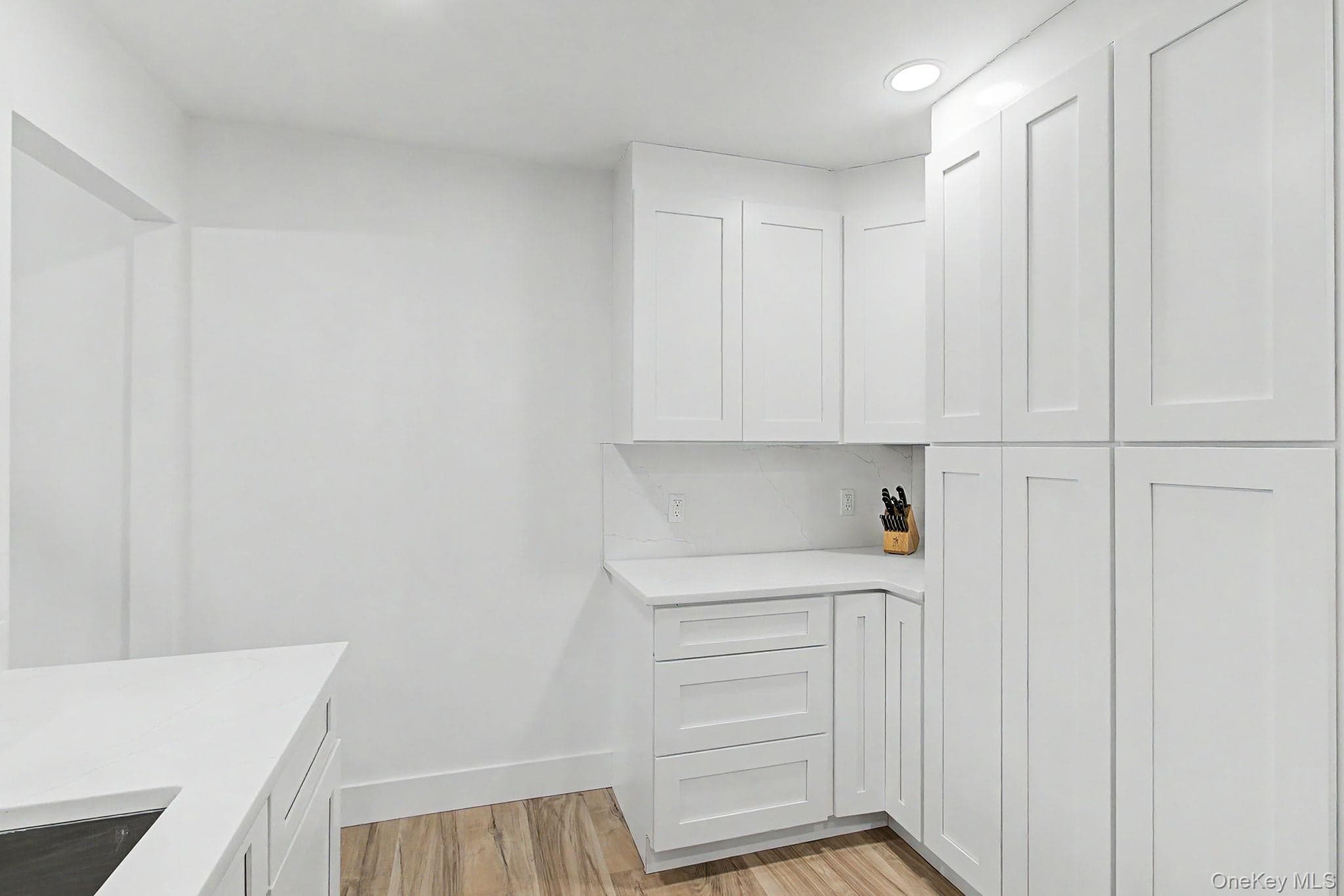 962 Sierra Vista Lane thumbnail 22