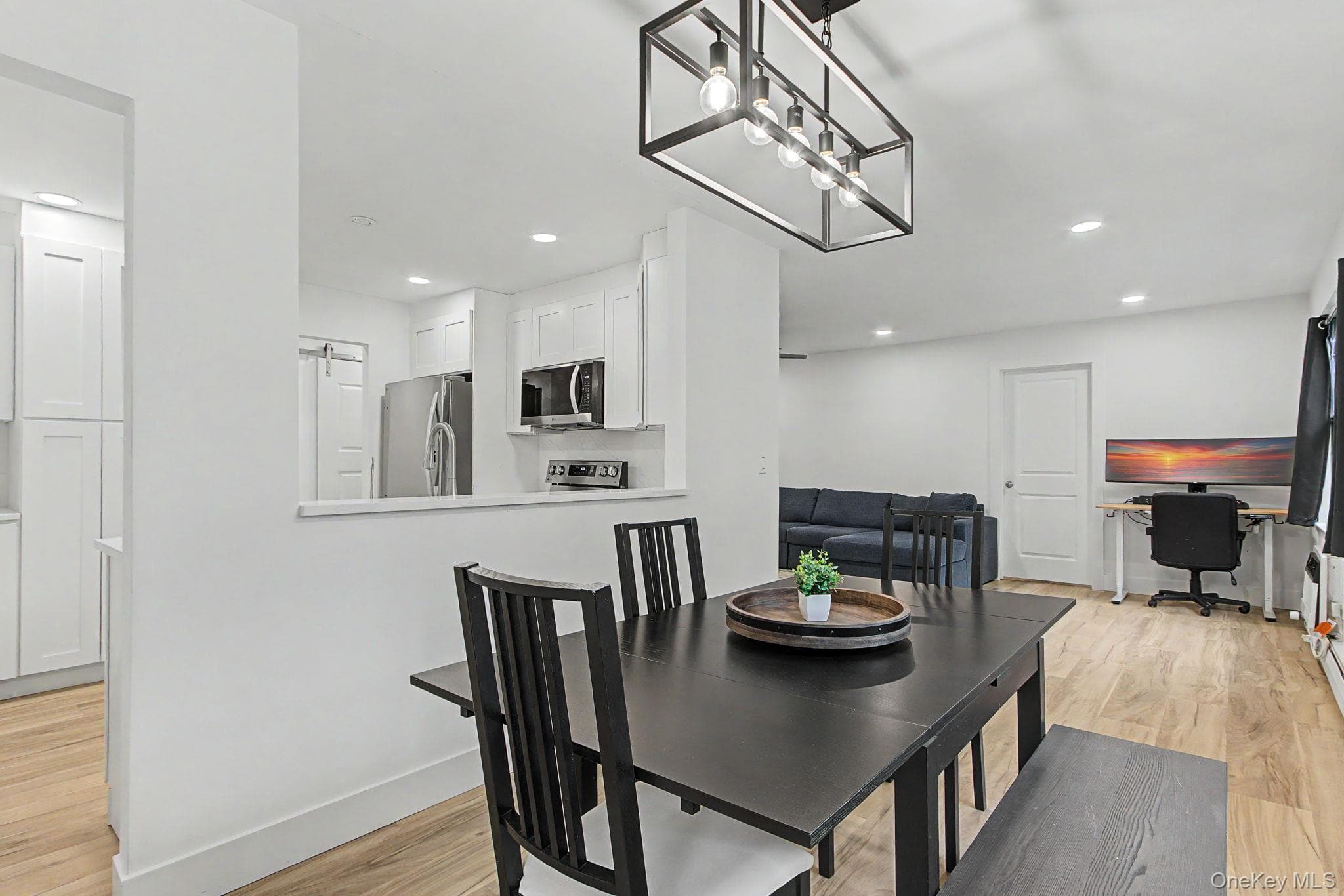962 Sierra Vista Lane thumbnail 15