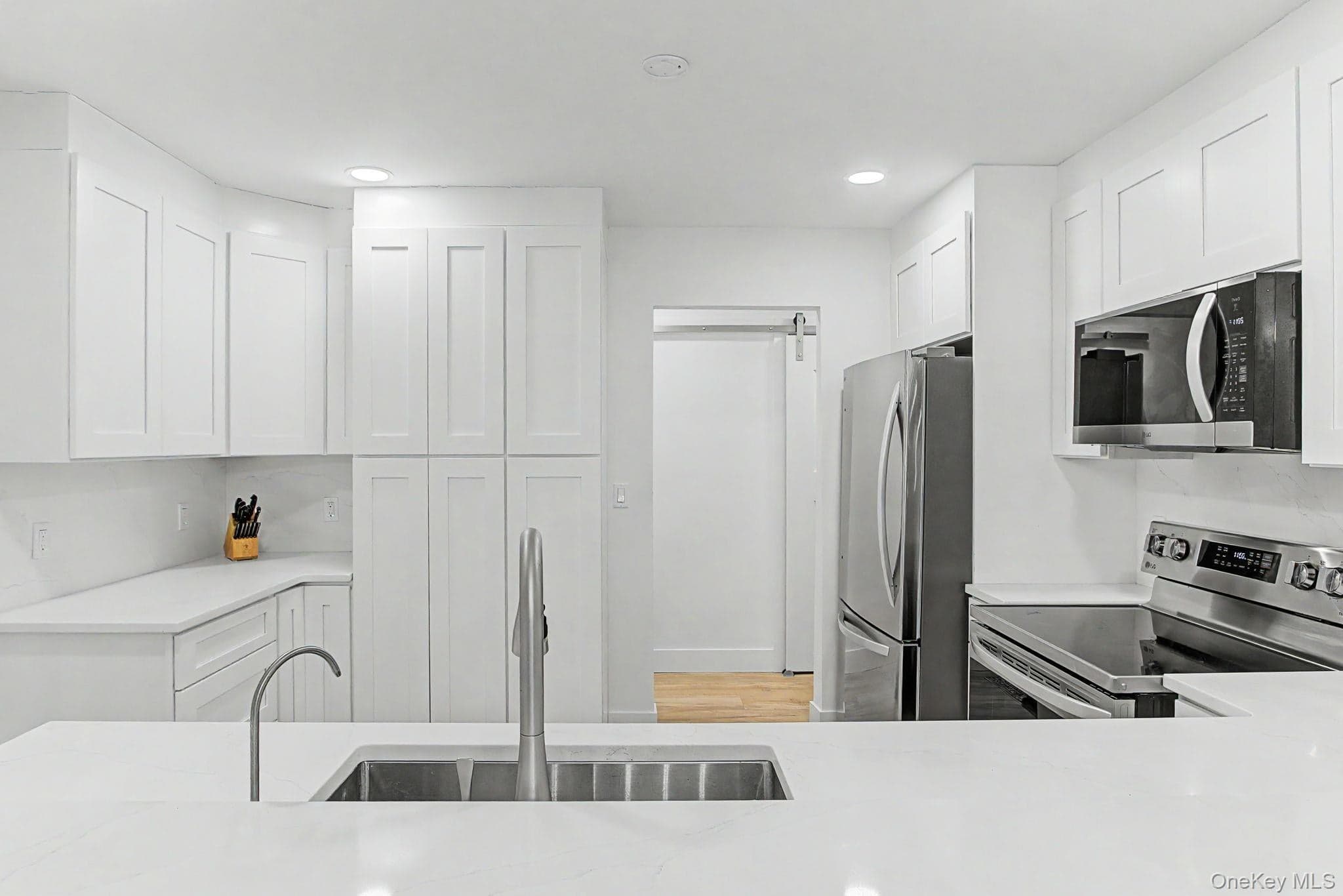 962 Sierra Vista Lane thumbnail 21