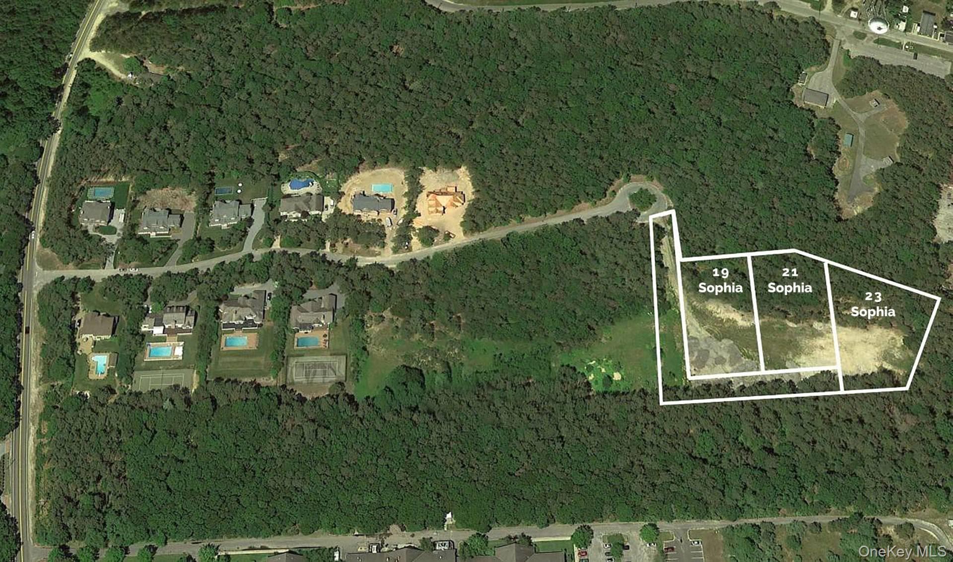 19 Sophia Court, Westhampton