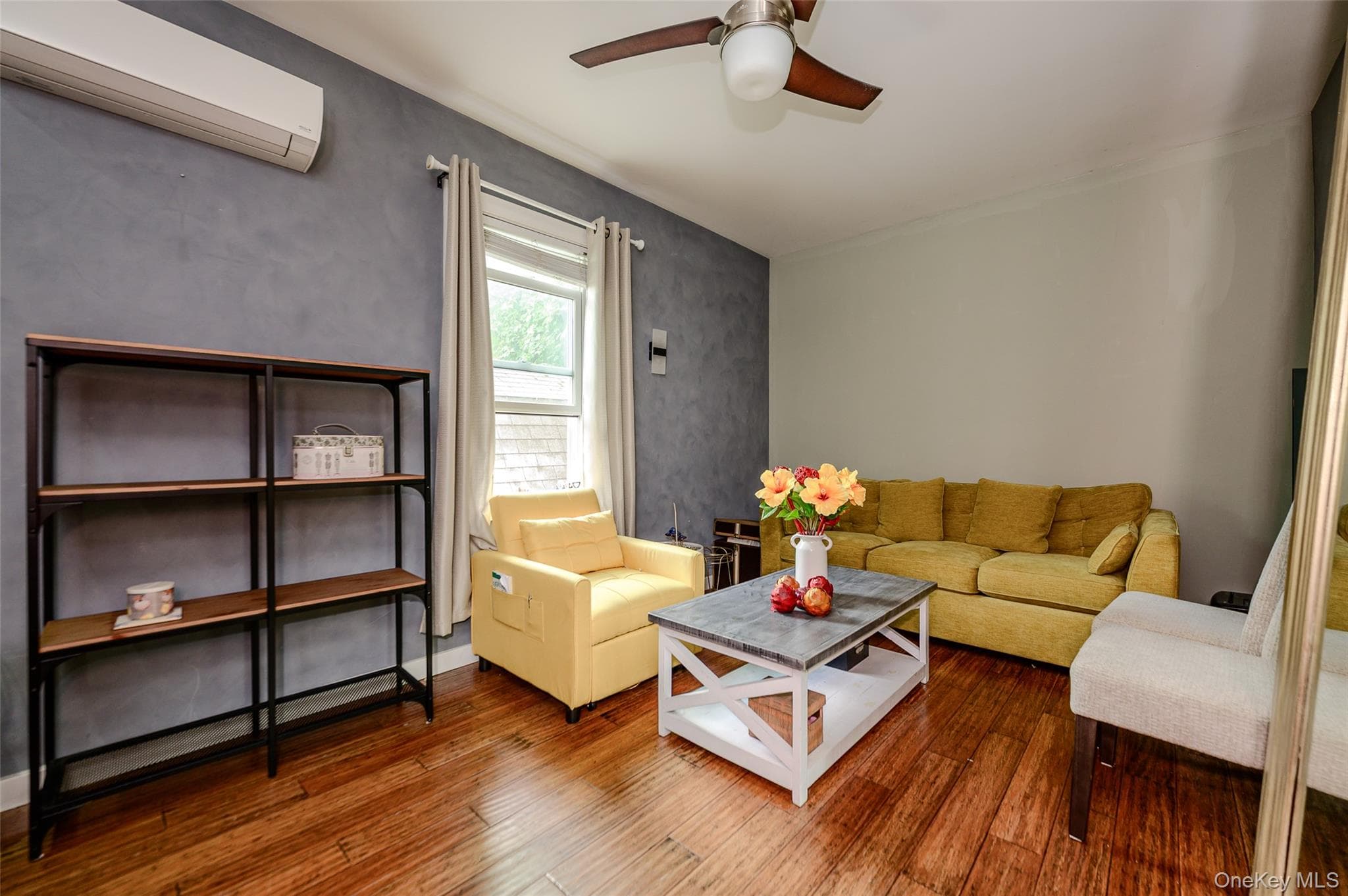 48 Clarendon Avenue thumbnail 4