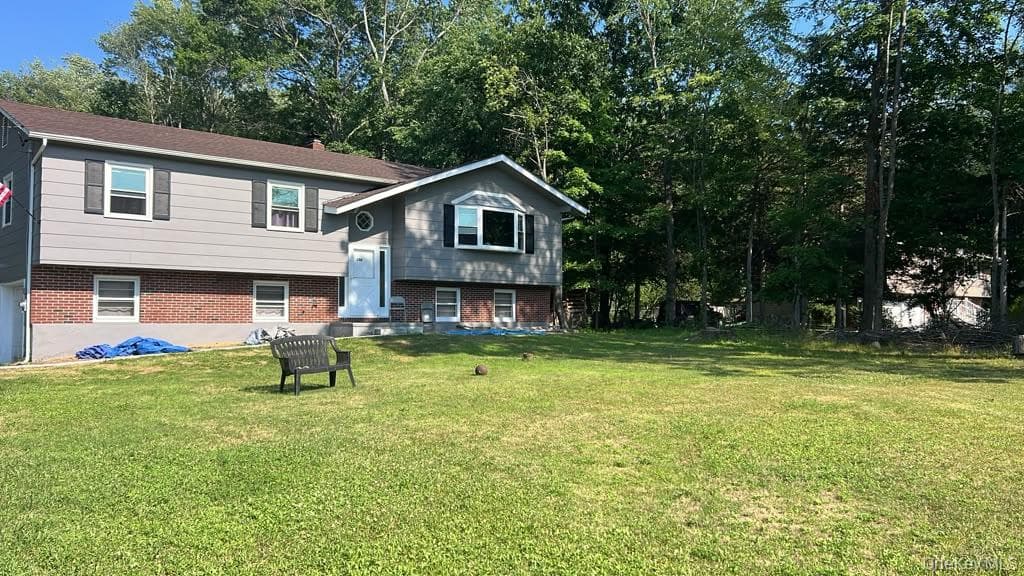 158 Sycamore Drive thumbnail 3