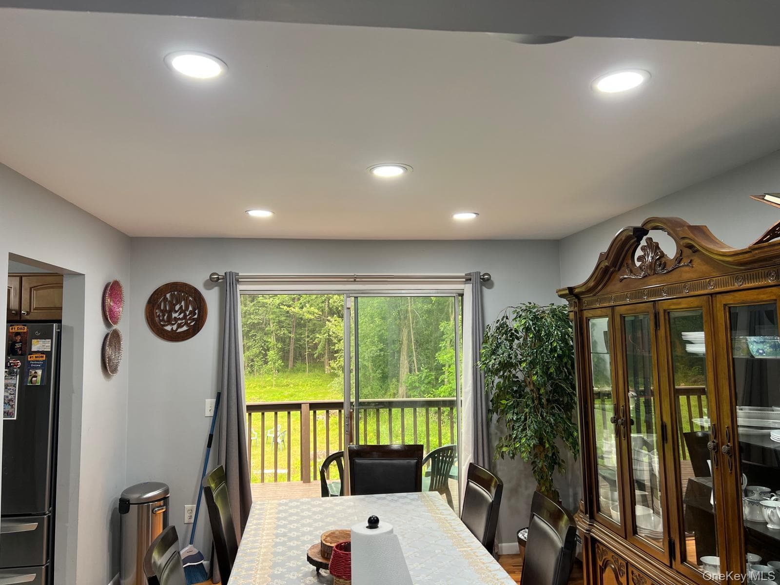 158 Sycamore Drive thumbnail 11