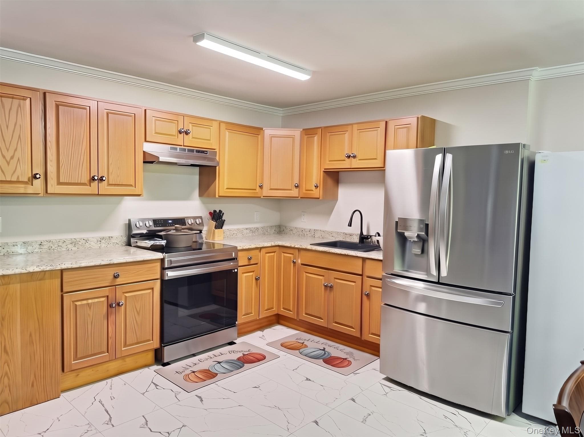 39 Scarborough Lane Unit: C thumbnail 2