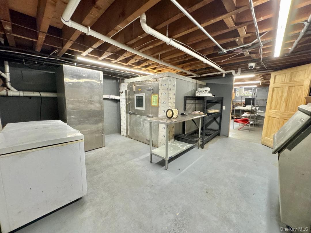 3925 Merrick Road thumbnail 18