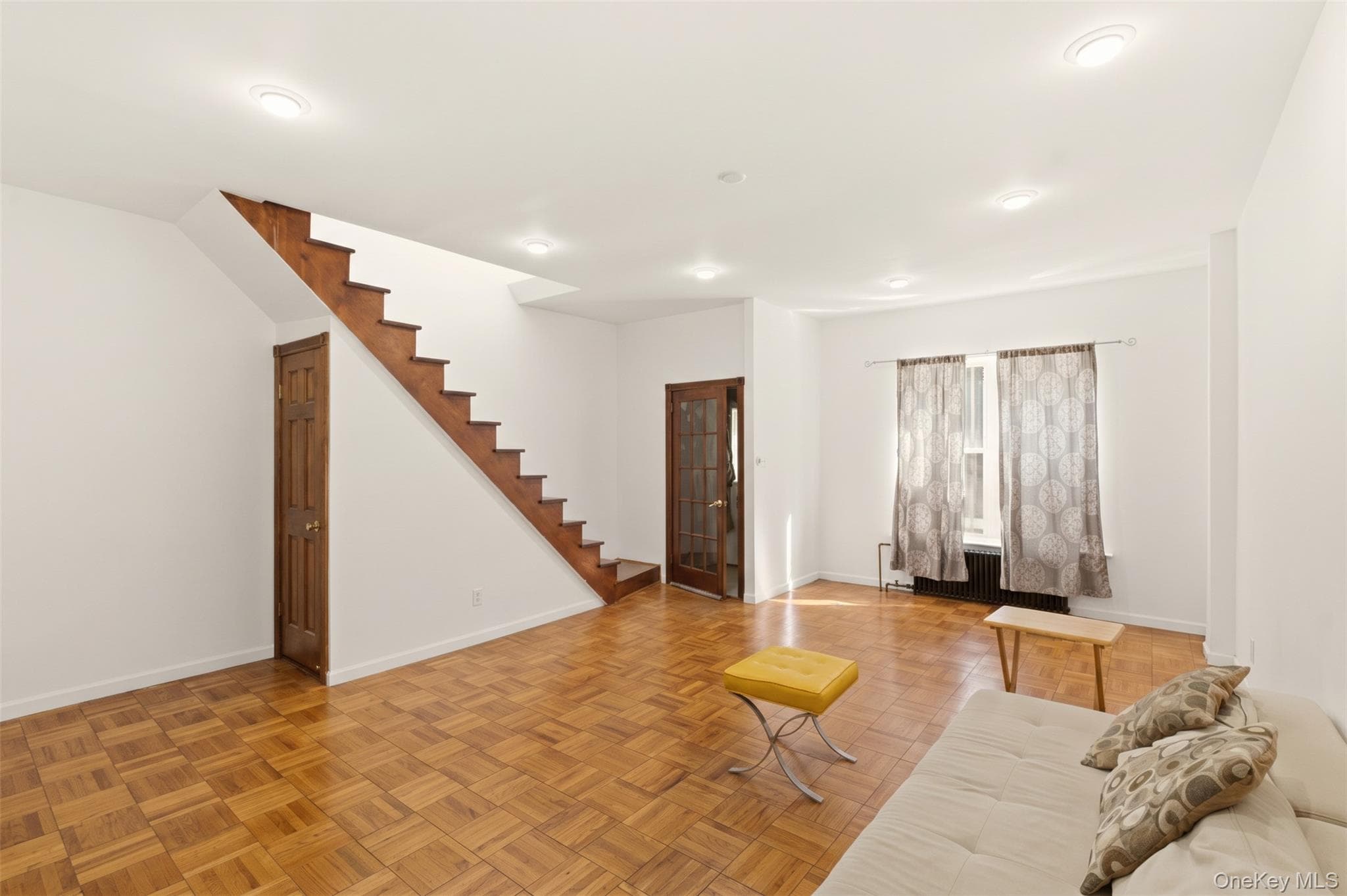 2239 Tiebout Avenue thumbnail 4
