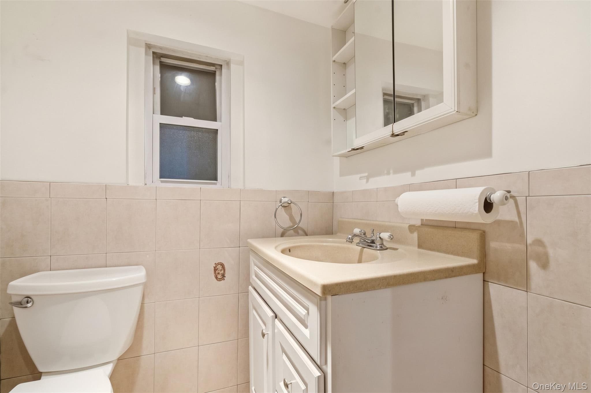 2239 Tiebout Avenue thumbnail 12
