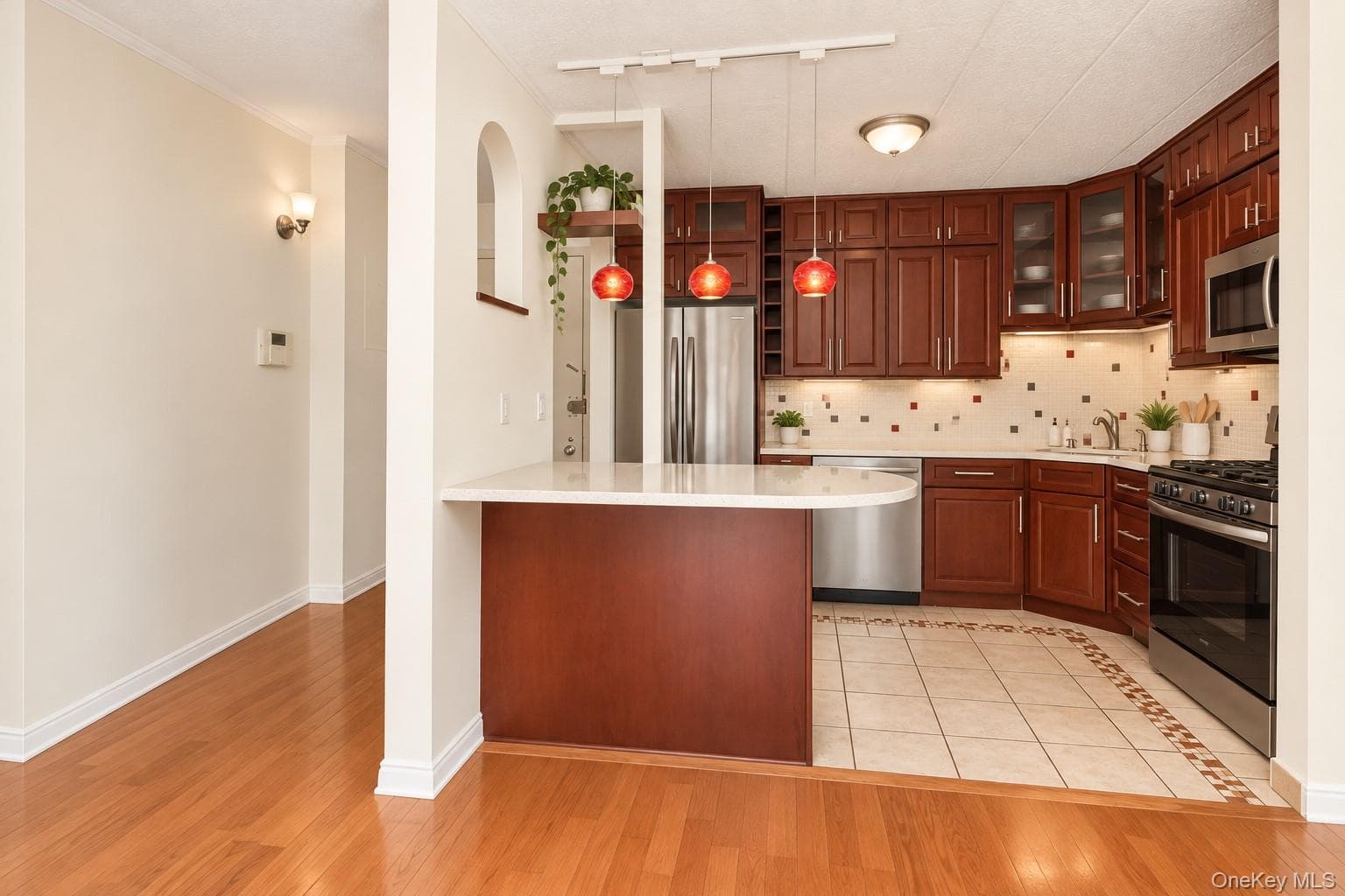 3220 Fairfield Avenue Unit: 7B thumbnail 5