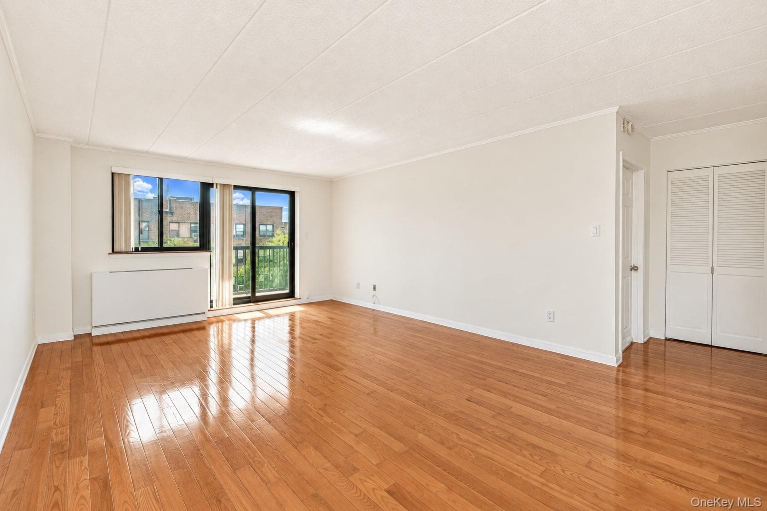 3220 Fairfield Avenue Unit: 7B thumbnail 3