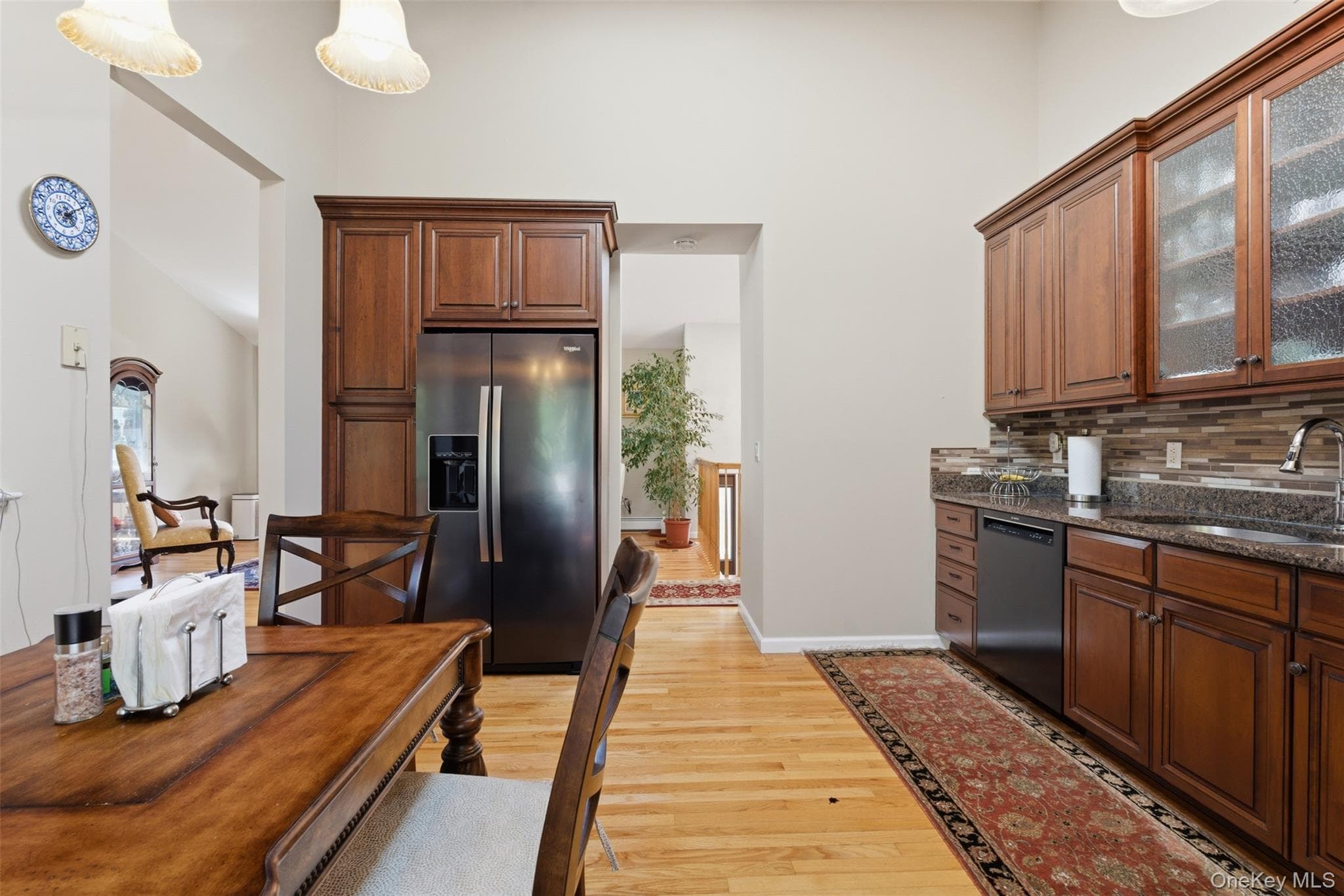 14 Central Avenue thumbnail 15