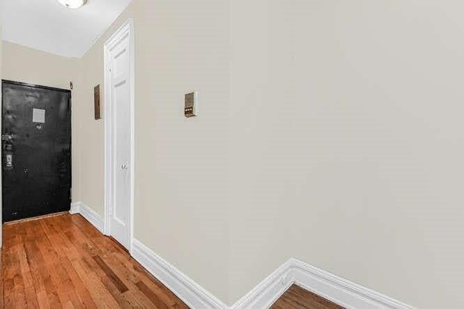 724 E 216th Street Unit: 5C thumbnail 3
