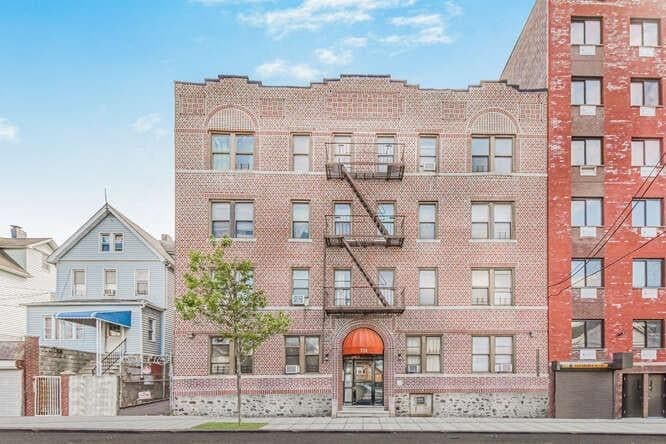 724 E 216th Street Unit: 5C, Bronx