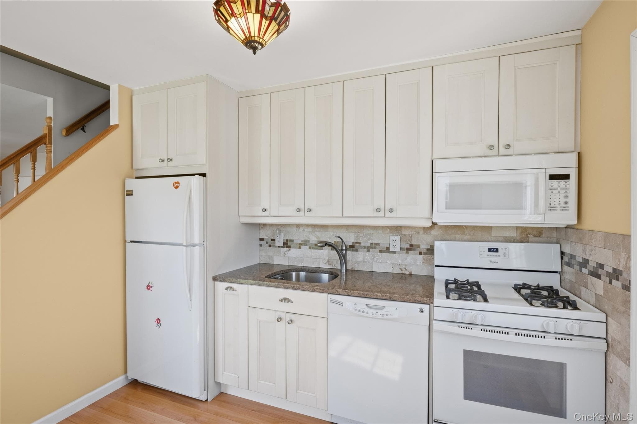 271 Forest Avenue thumbnail 9
