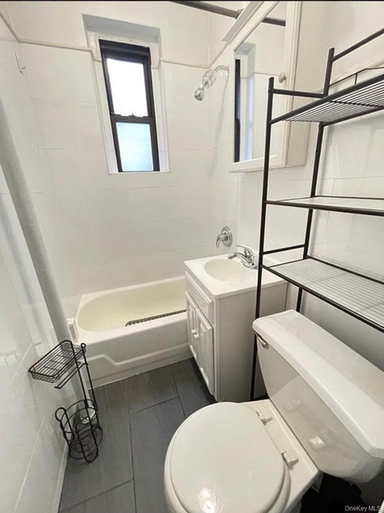 21-06 35th Street Unit: 3C thumbnail 7
