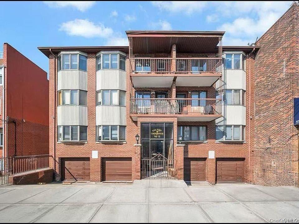 46-12 161st Street Unit: 2C, Flushing