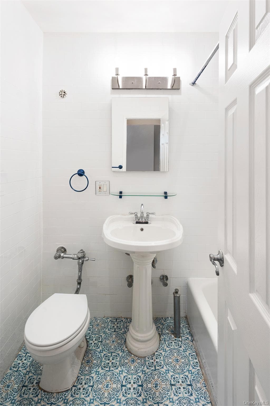 495 E 7th Street Unit: 1J thumbnail 5
