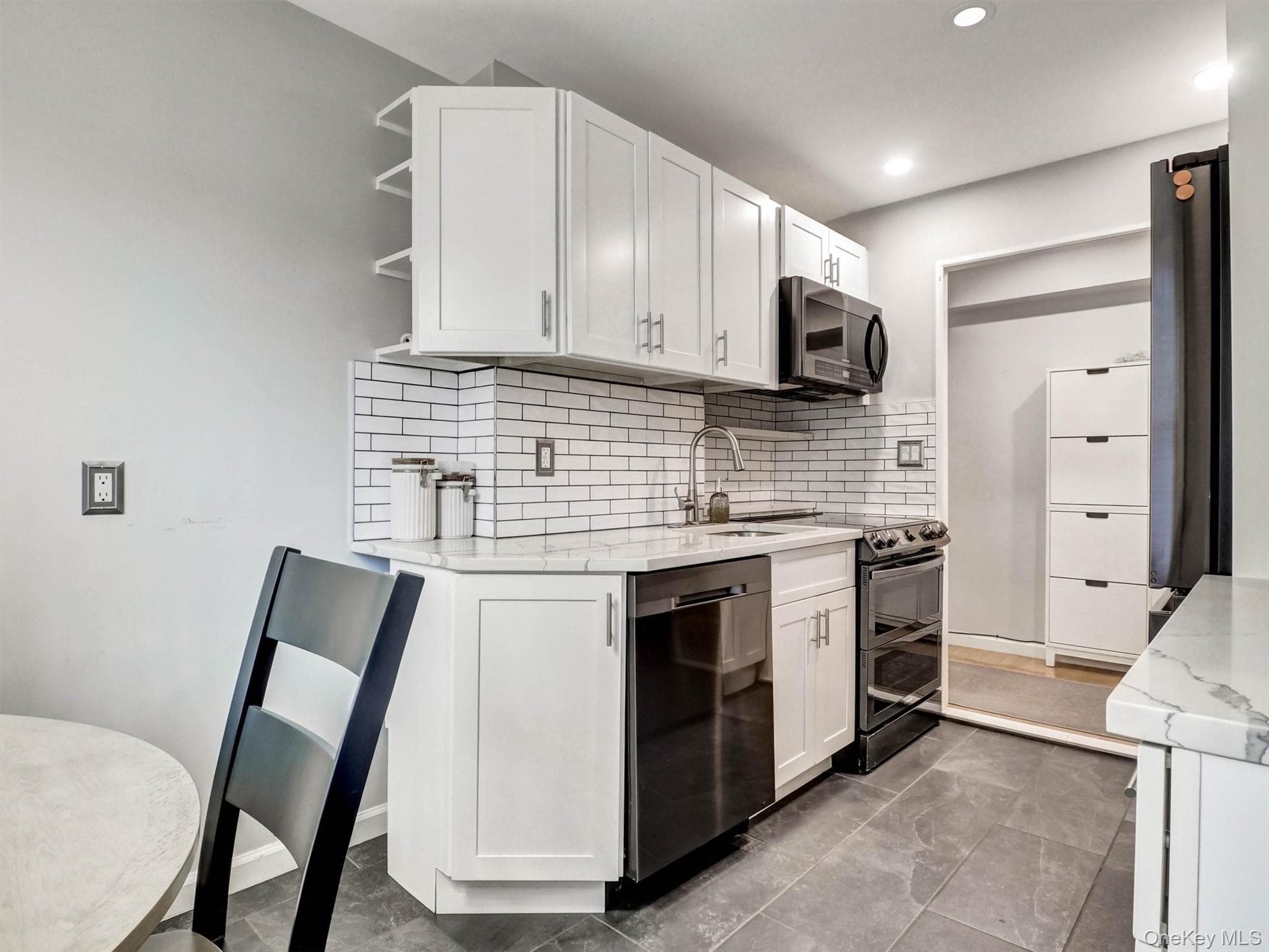 190 72nd Street Unit: 128 thumbnail 6