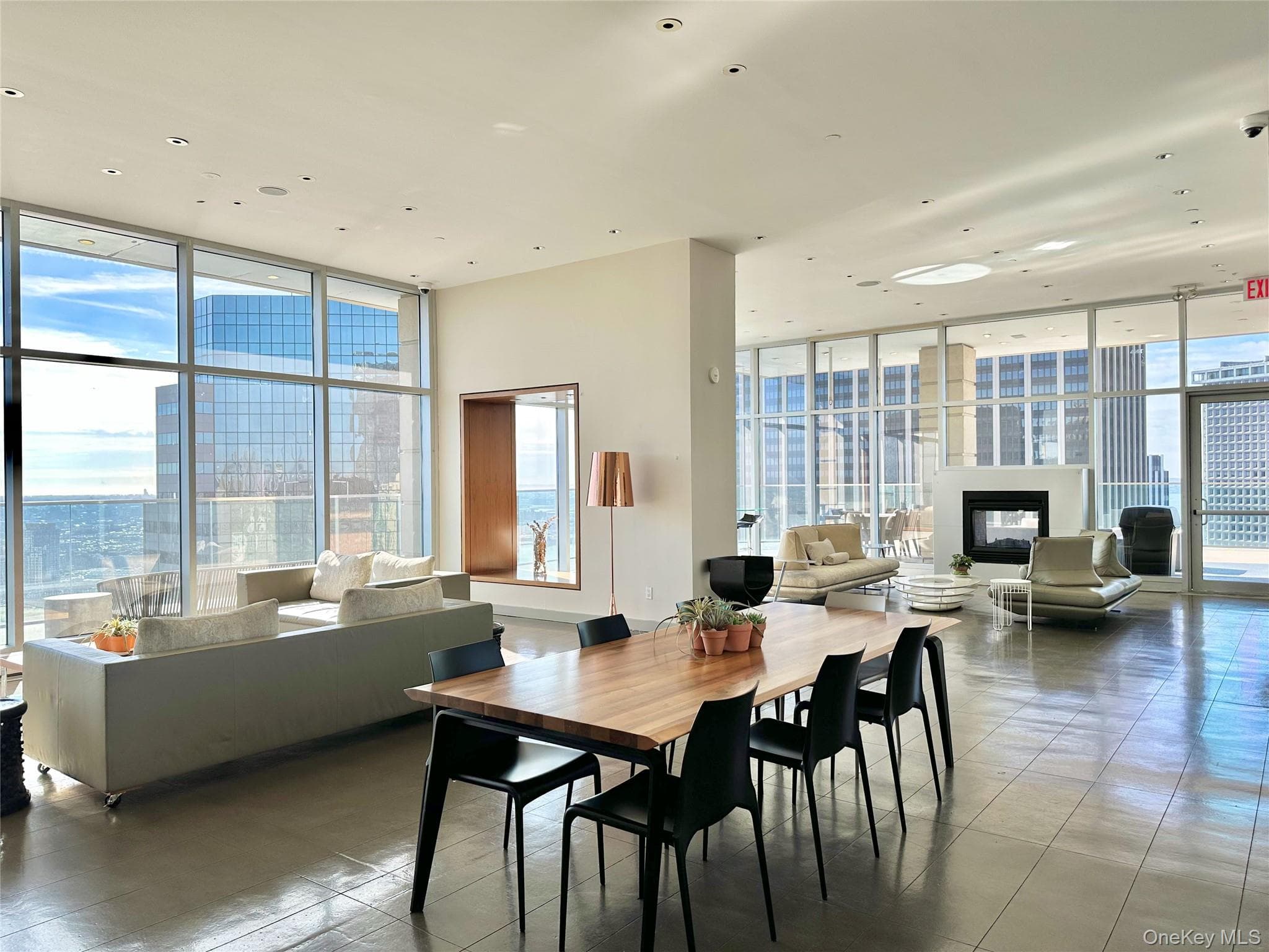75 Wall Street Unit: 26Q thumbnail 22