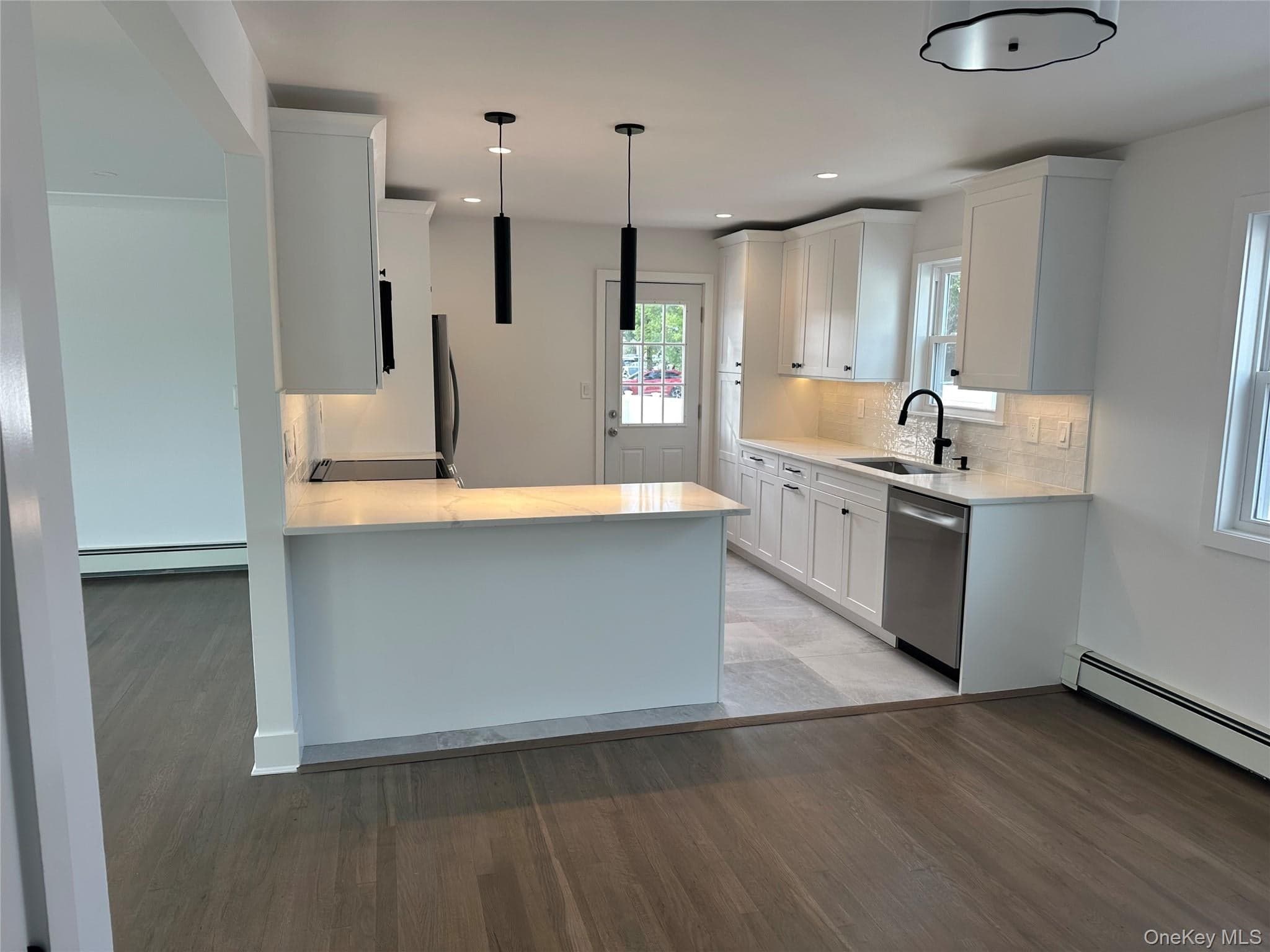 2216 Brooklyn Avenue thumbnail 10