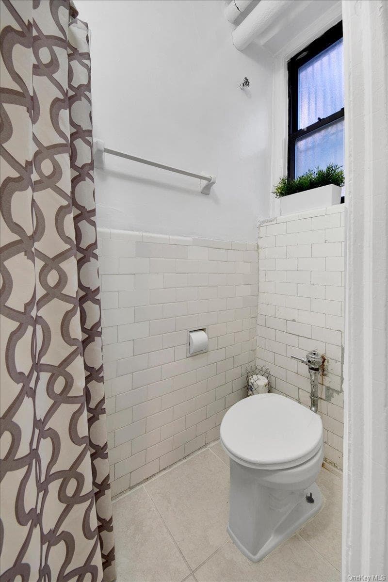 1972 Lafontaine Ave Unit: 1972 thumbnail 19