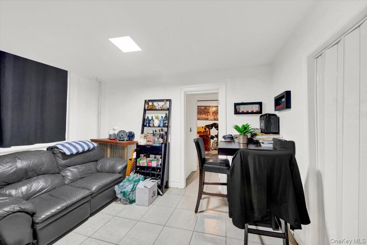 1972 Lafontaine Ave Unit: 1972 thumbnail 17