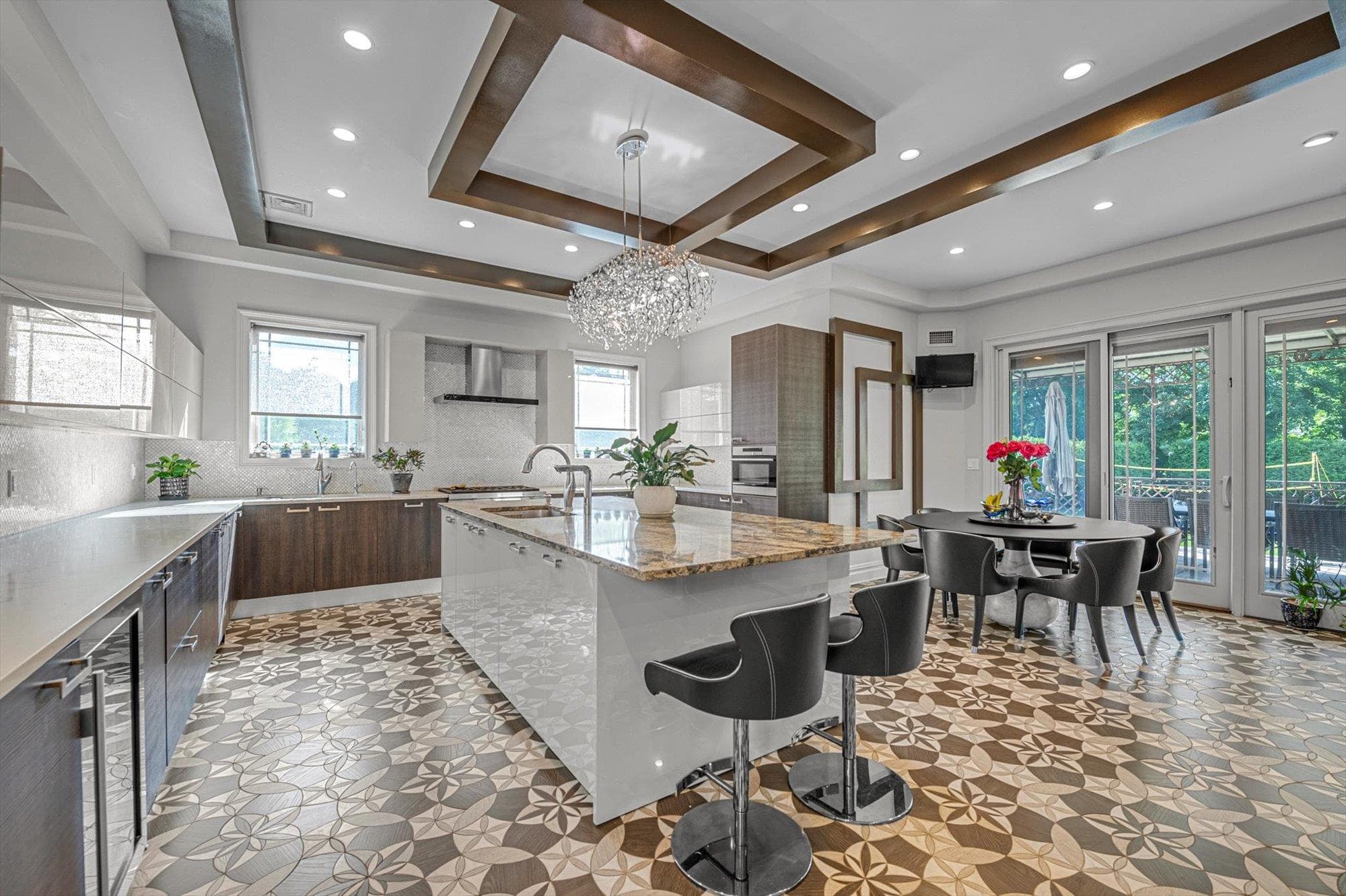 185 Dolphin Drive thumbnail 10