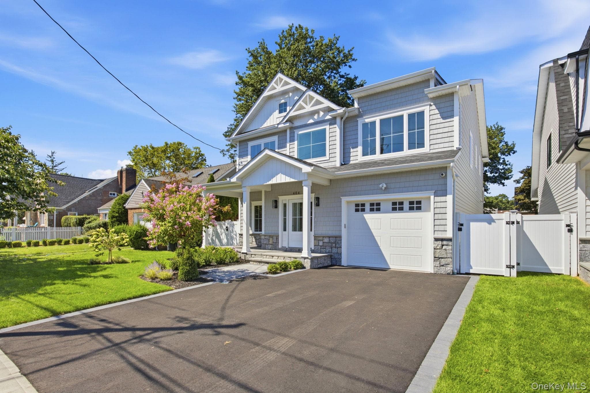 404 Langley Avenue thumbnail 2