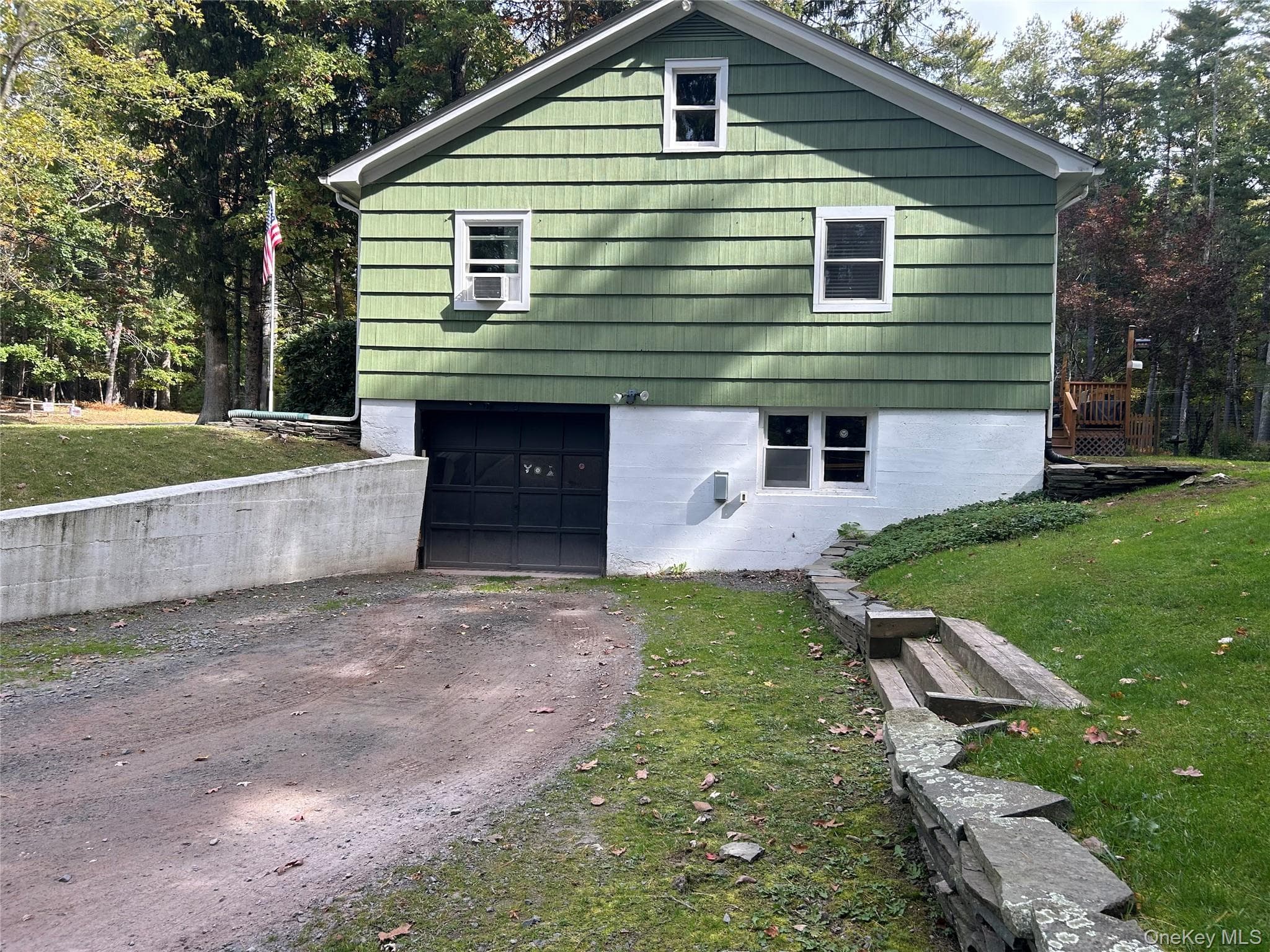 181 Eldred Yulan Road thumbnail 3