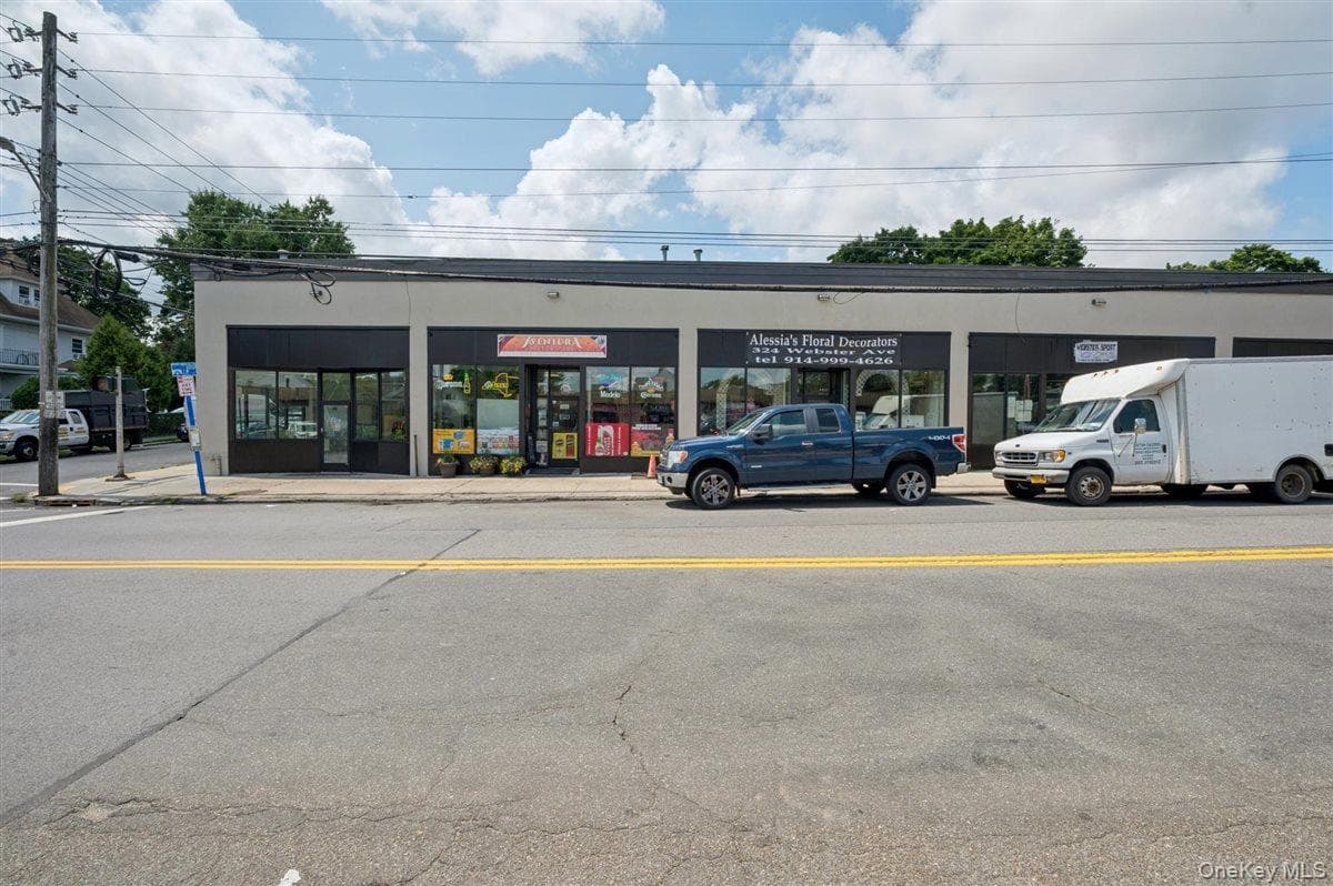 320 Webster Avenue thumbnail 5