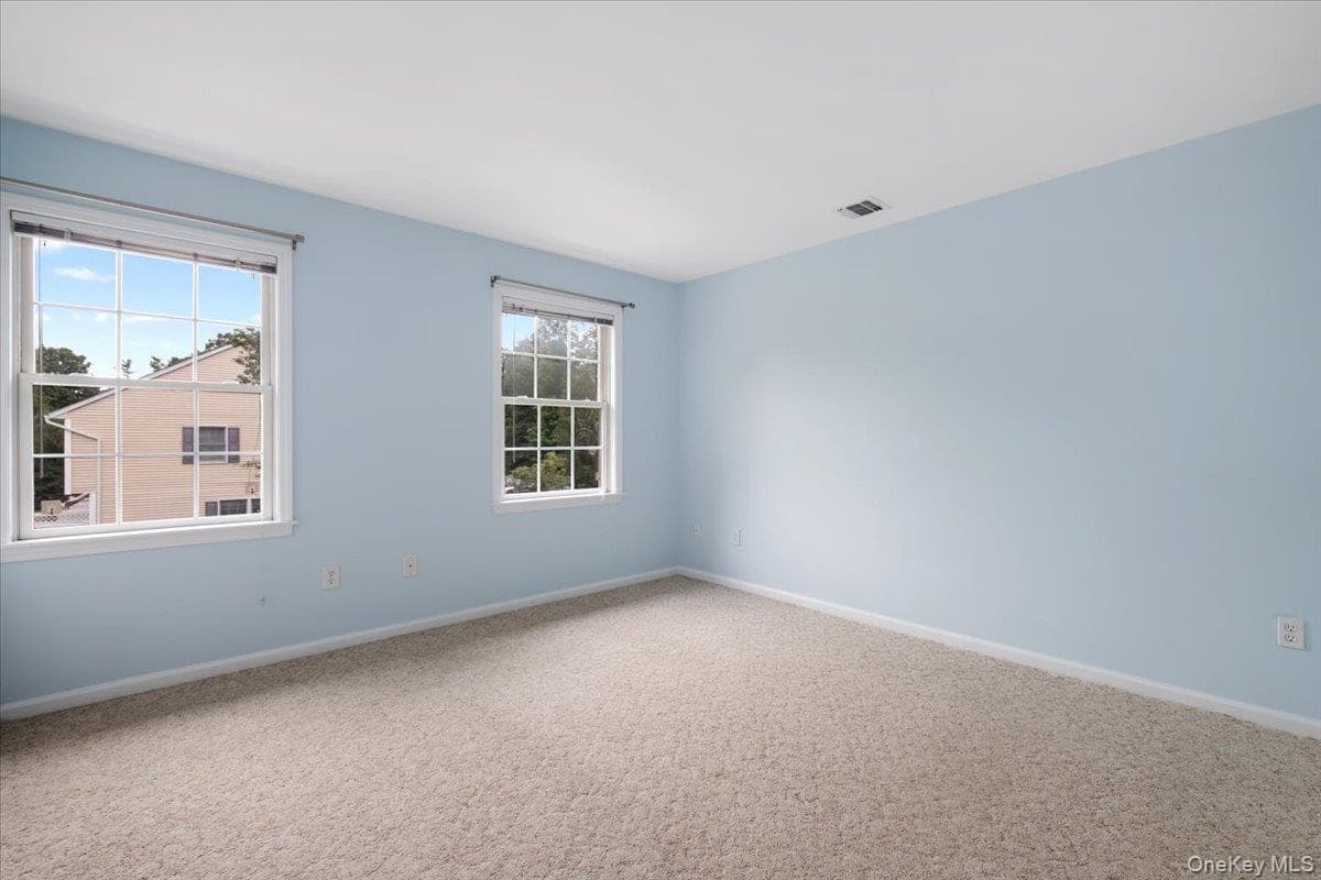 307 Alexandra Court thumbnail 28