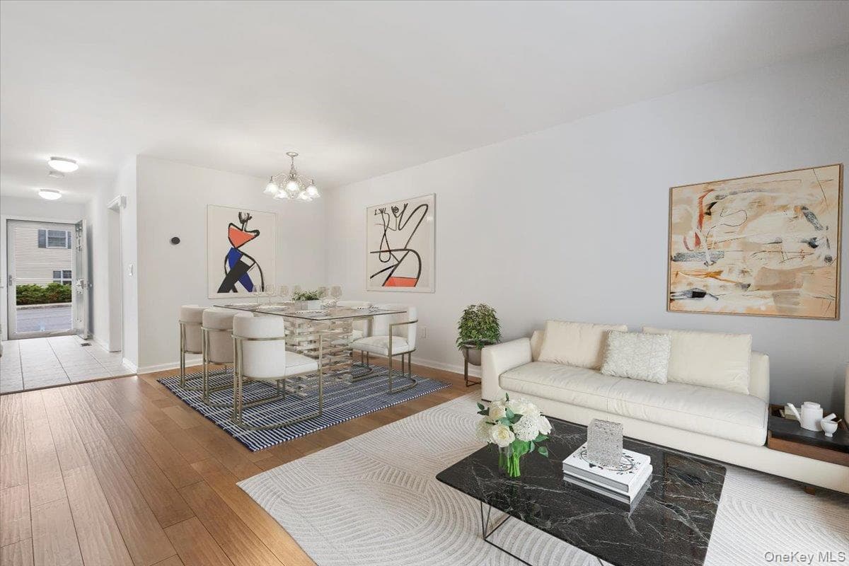 307 Alexandra Court thumbnail 5