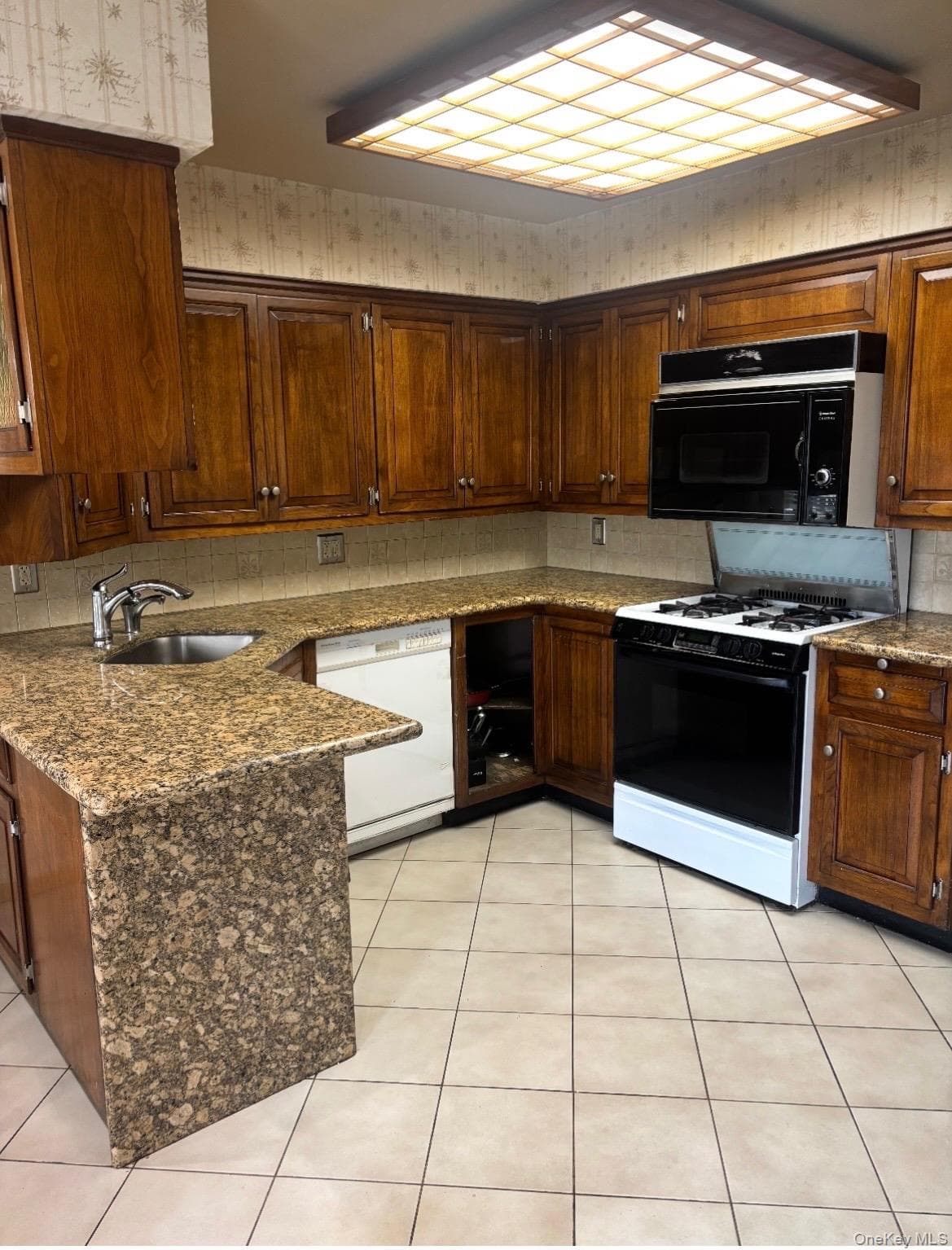 189 Scott Drive thumbnail 14