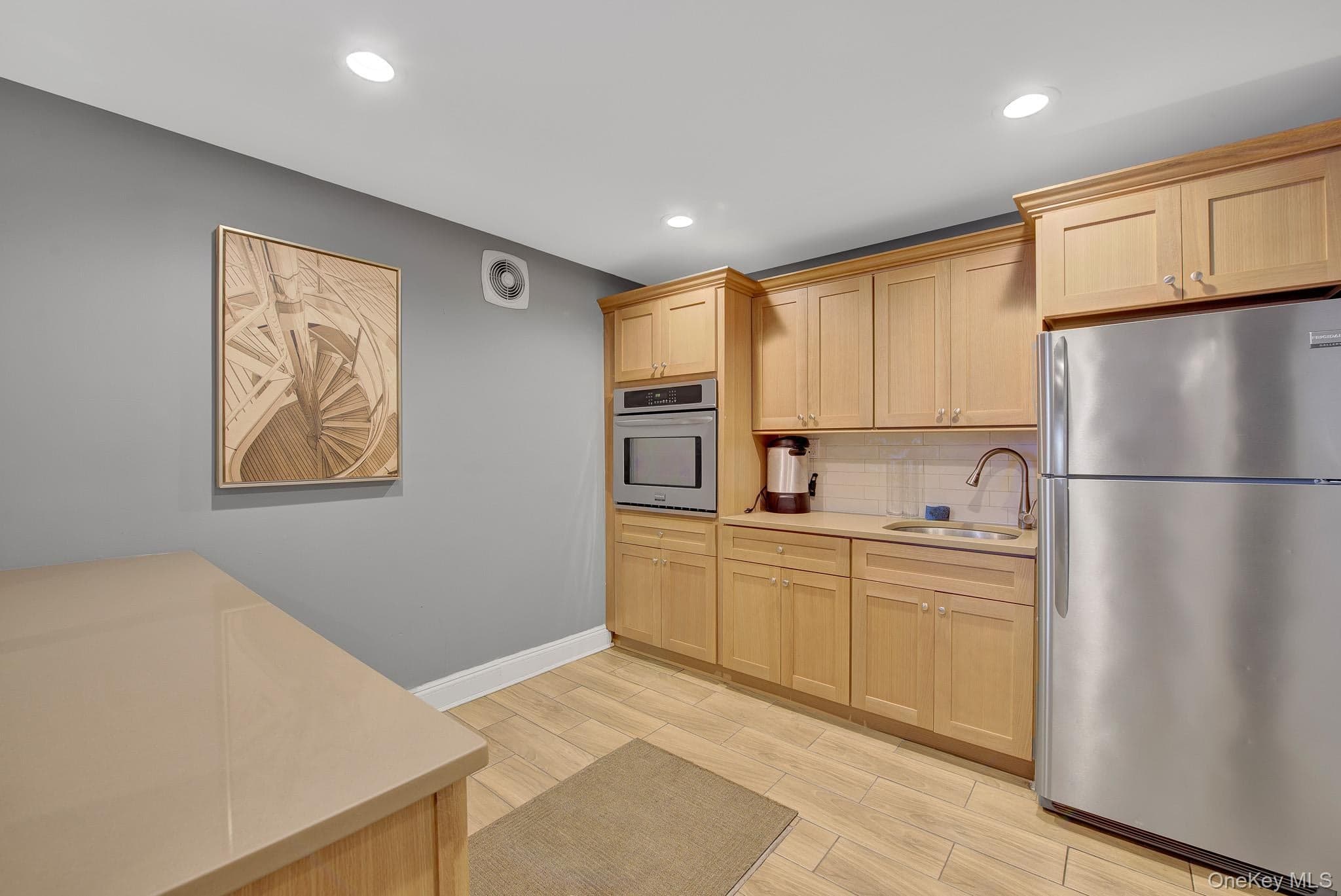 700 Shore Road Unit: 4K thumbnail 19
