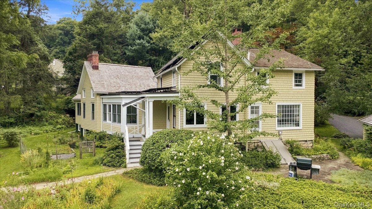 100 Whitlockville Road thumbnail 8