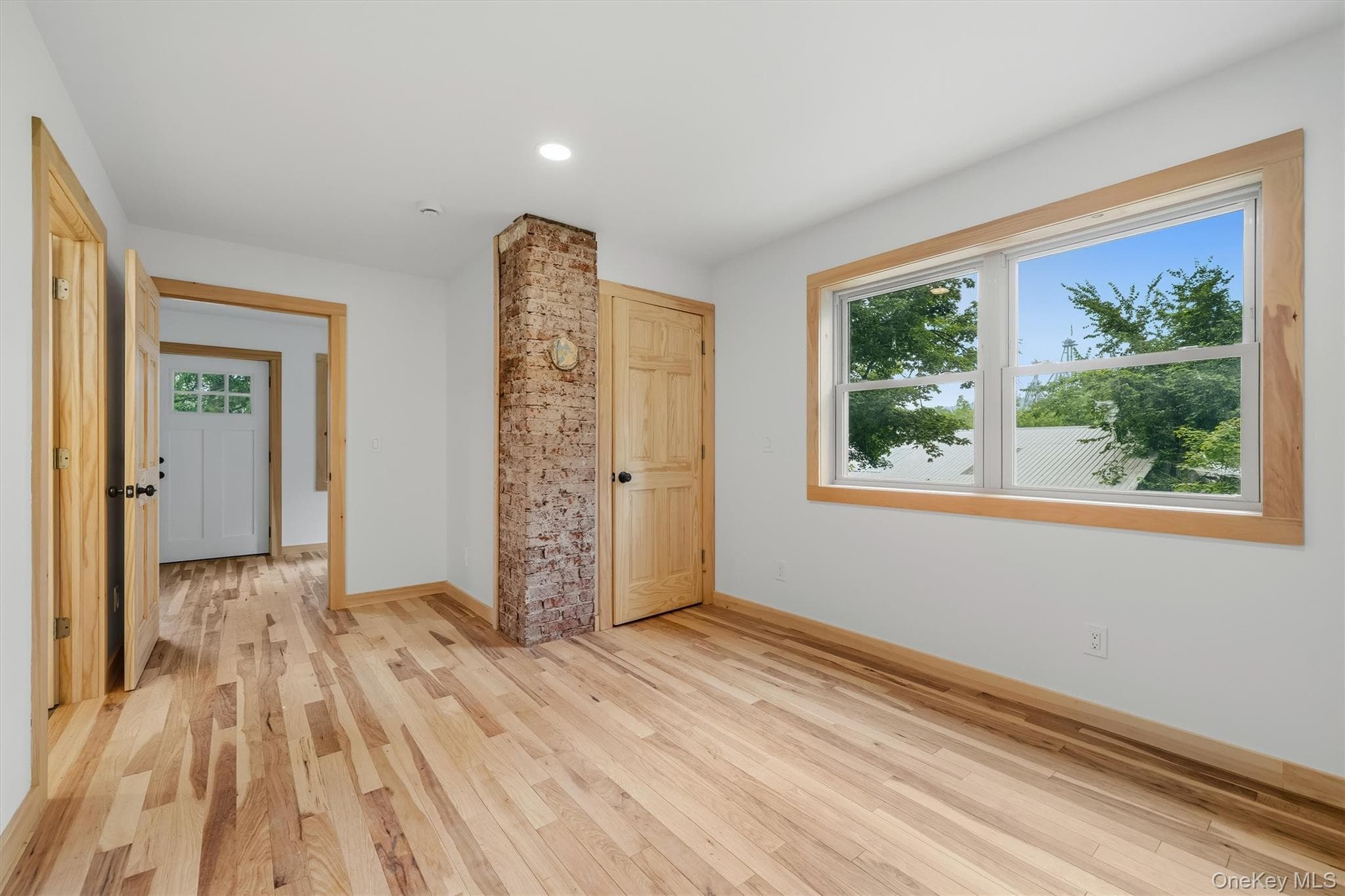 71 Oak Street thumbnail 21