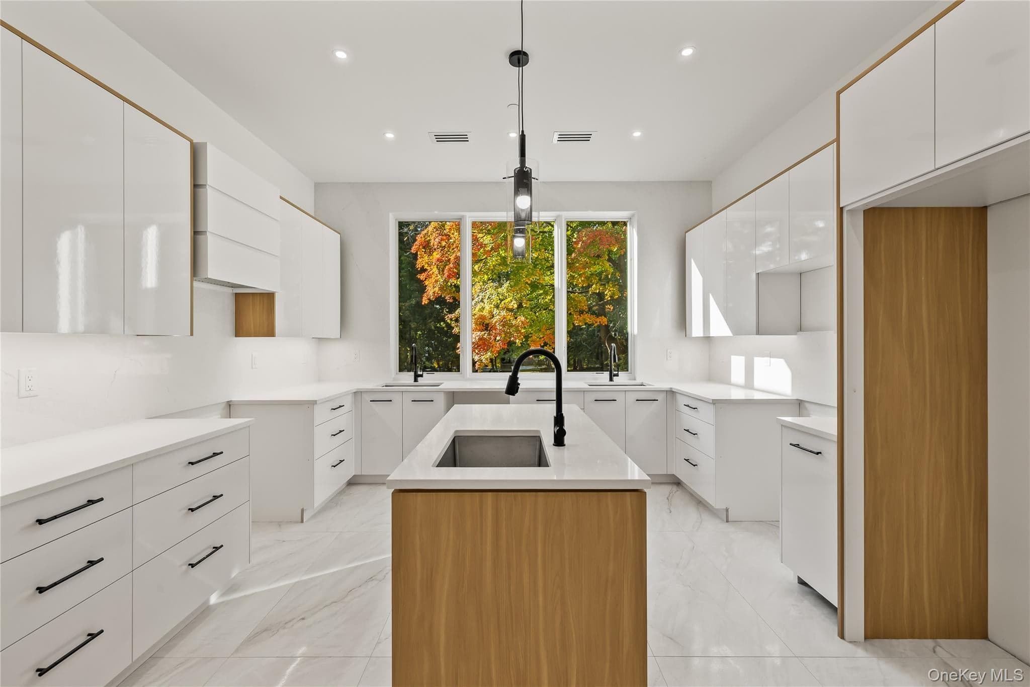 17 Jay St ST Unit: 201 thumbnail 14