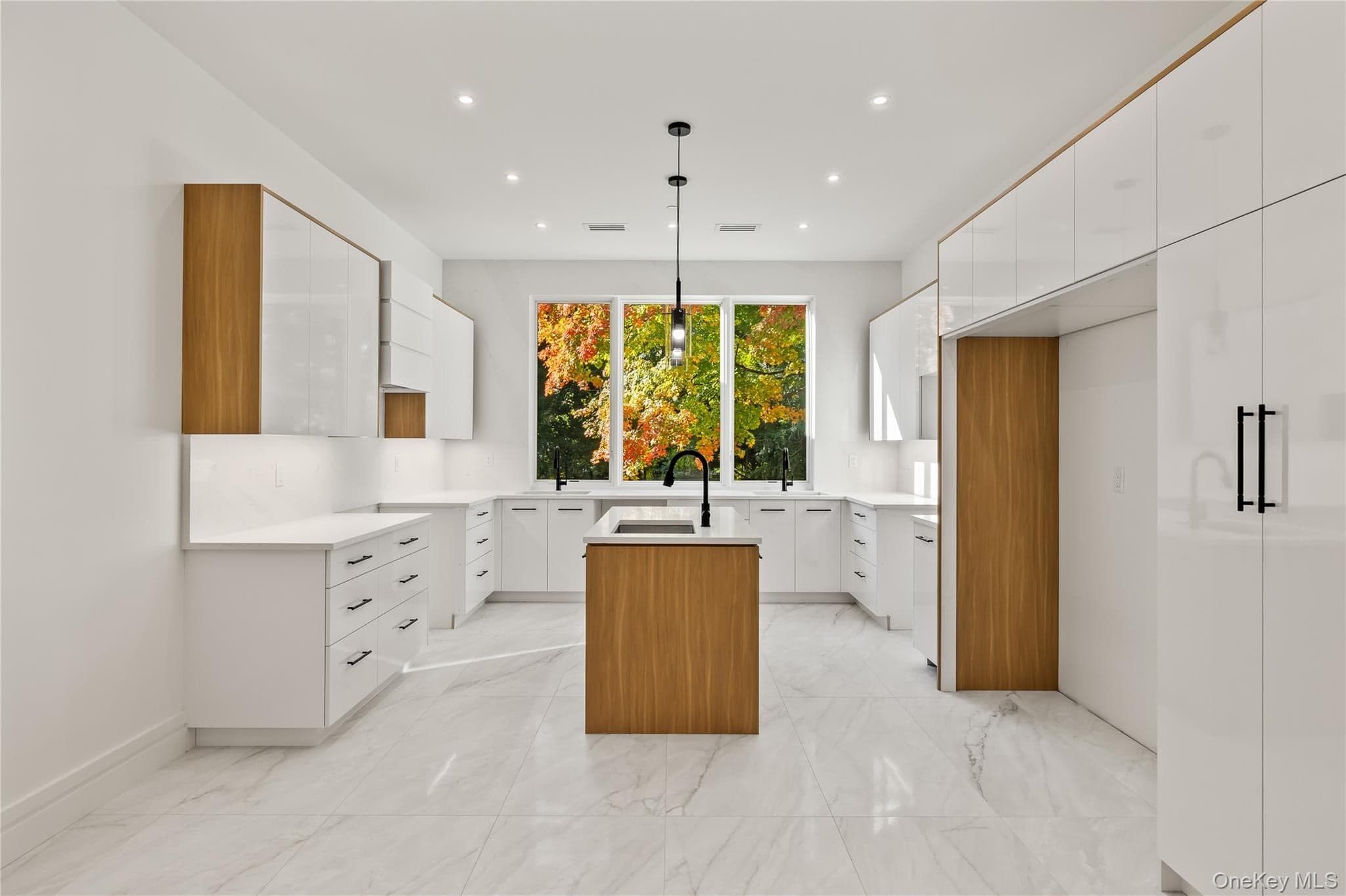 17 Jay St ST Unit: 201 thumbnail 13
