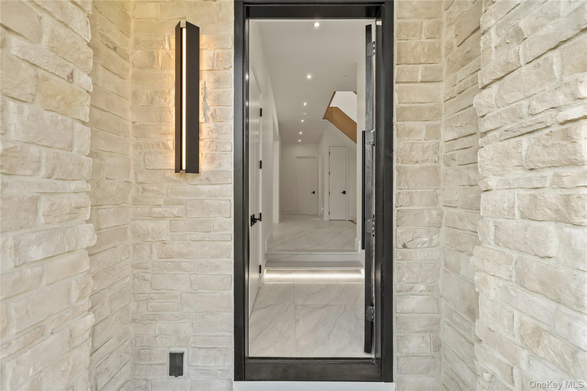 17 Jay St ST Unit: 201 thumbnail 2