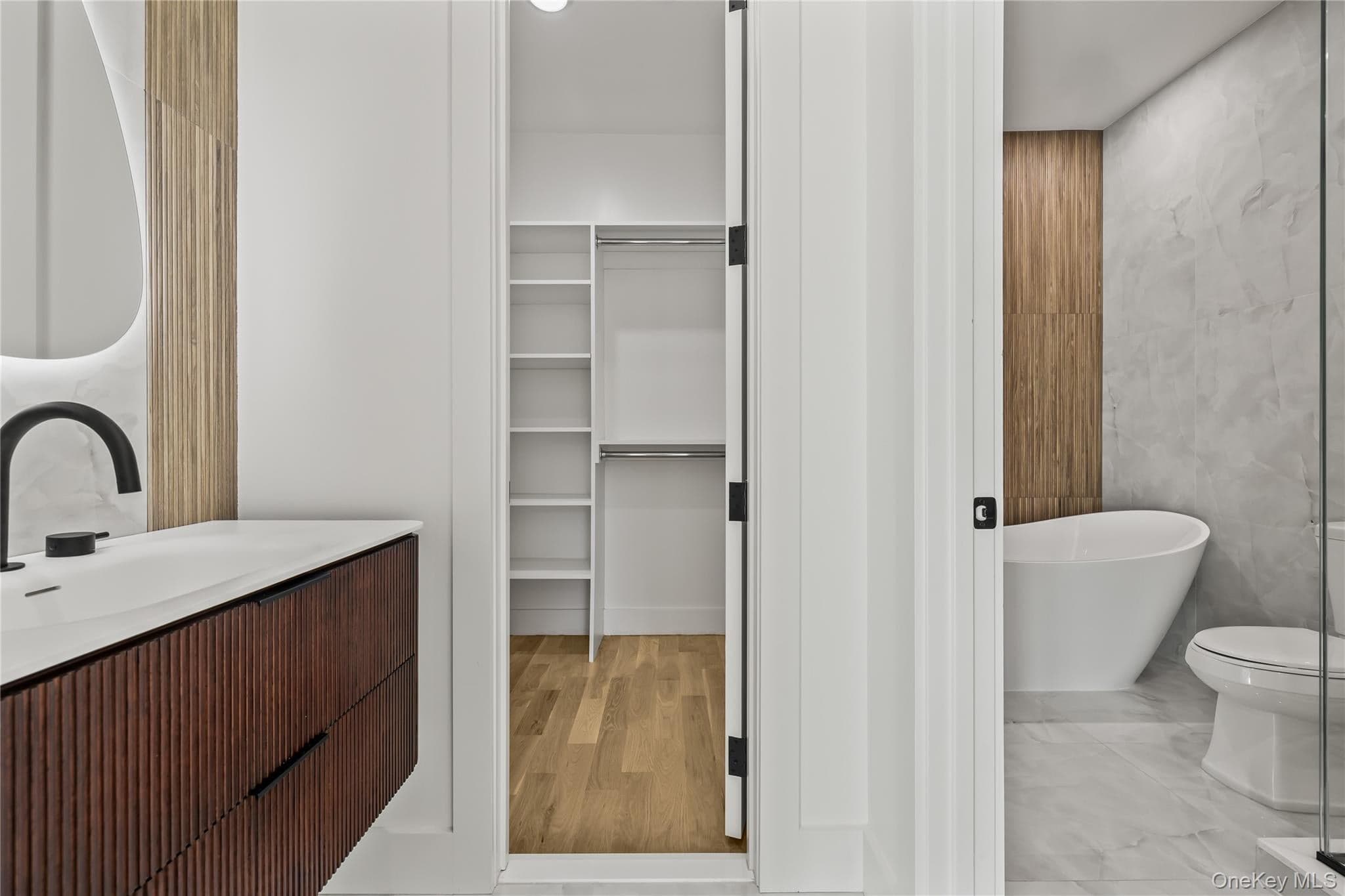 17 Jay St ST Unit: 201 thumbnail 22