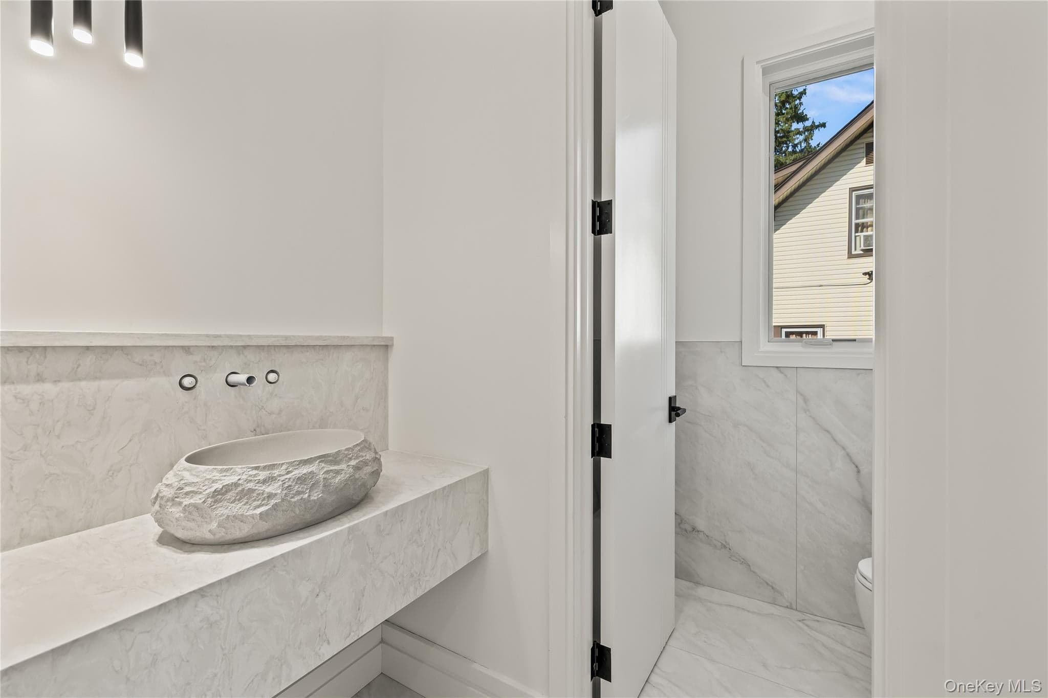 17 Jay St ST Unit: 201 thumbnail 5