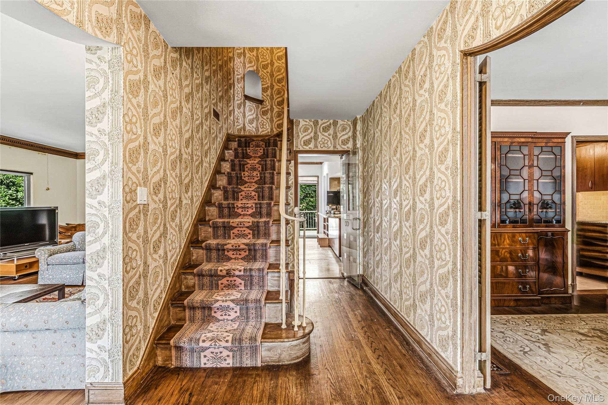 36 Strathmore Road thumbnail 4