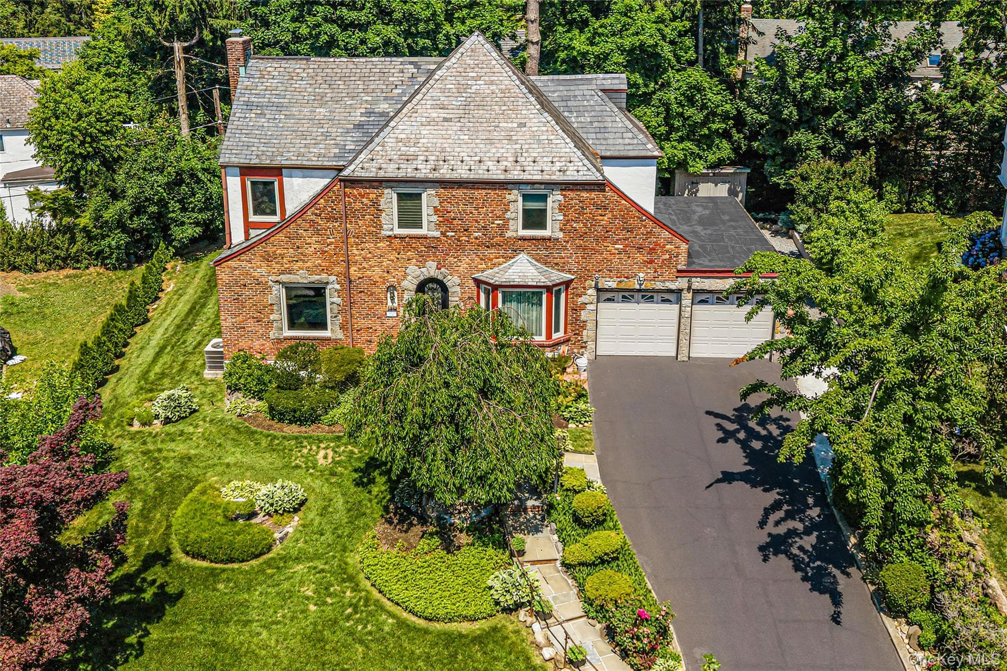 36 Strathmore Road, Great Neck