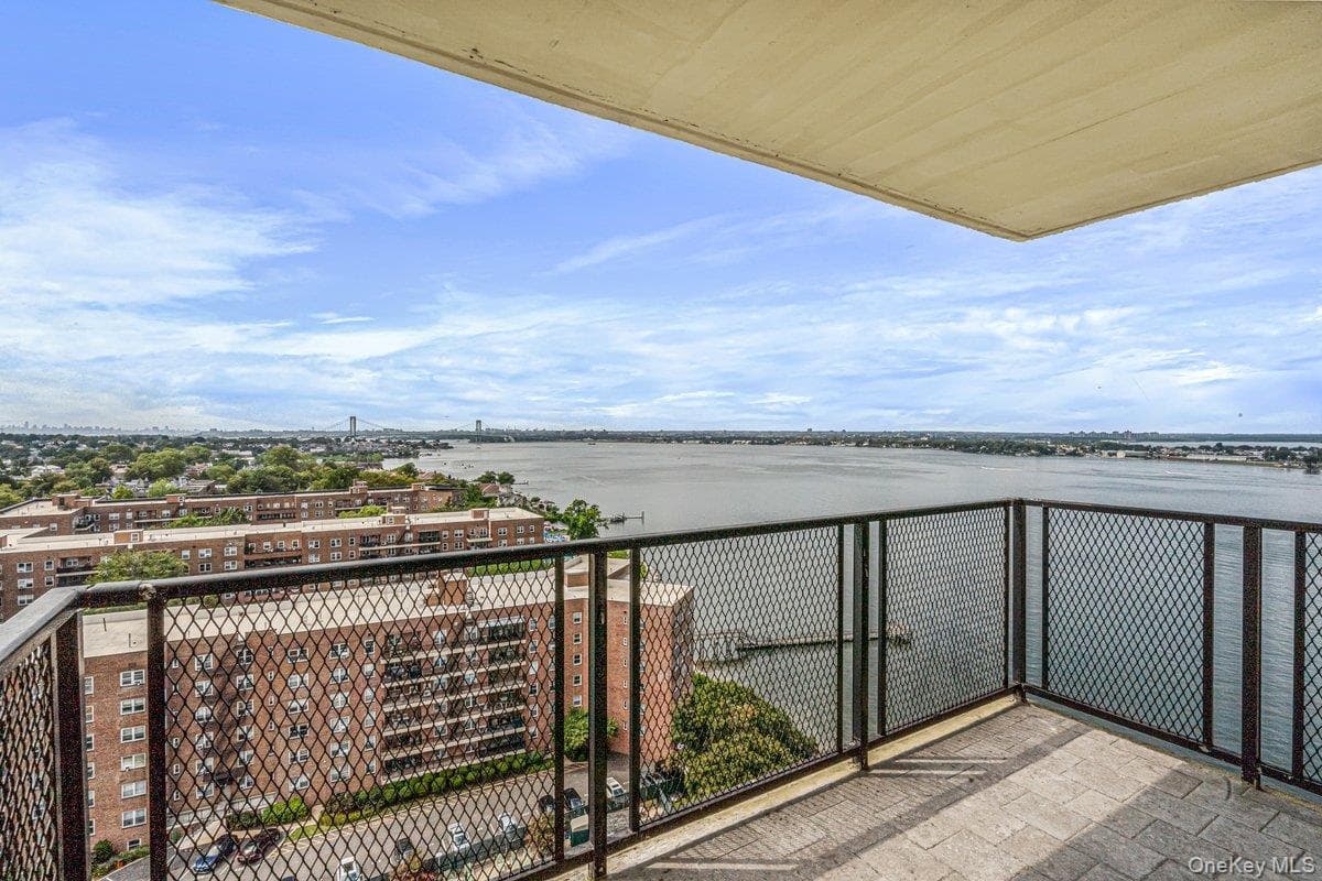166-25 Powells Cove Boulevard Unit: 18C thumbnail 11